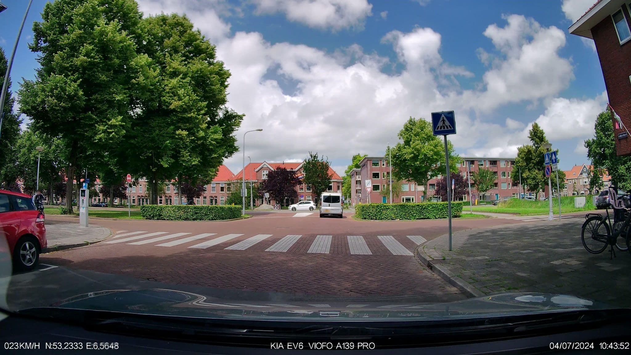 Street view near Stee in Stad, Korrewegwijk — © thewizard (CC BY-SA · Mapillary)