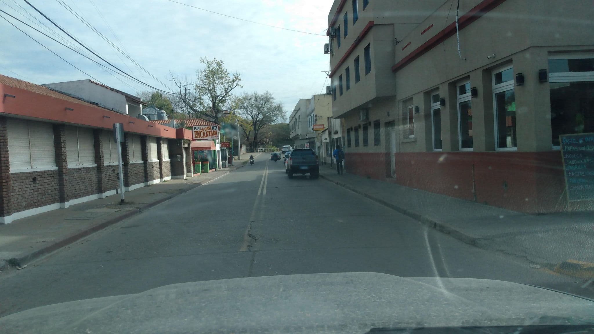 Street view near Hotel Biarritz, Luján — © andresduhour (CC BY-SA · Mapillary)