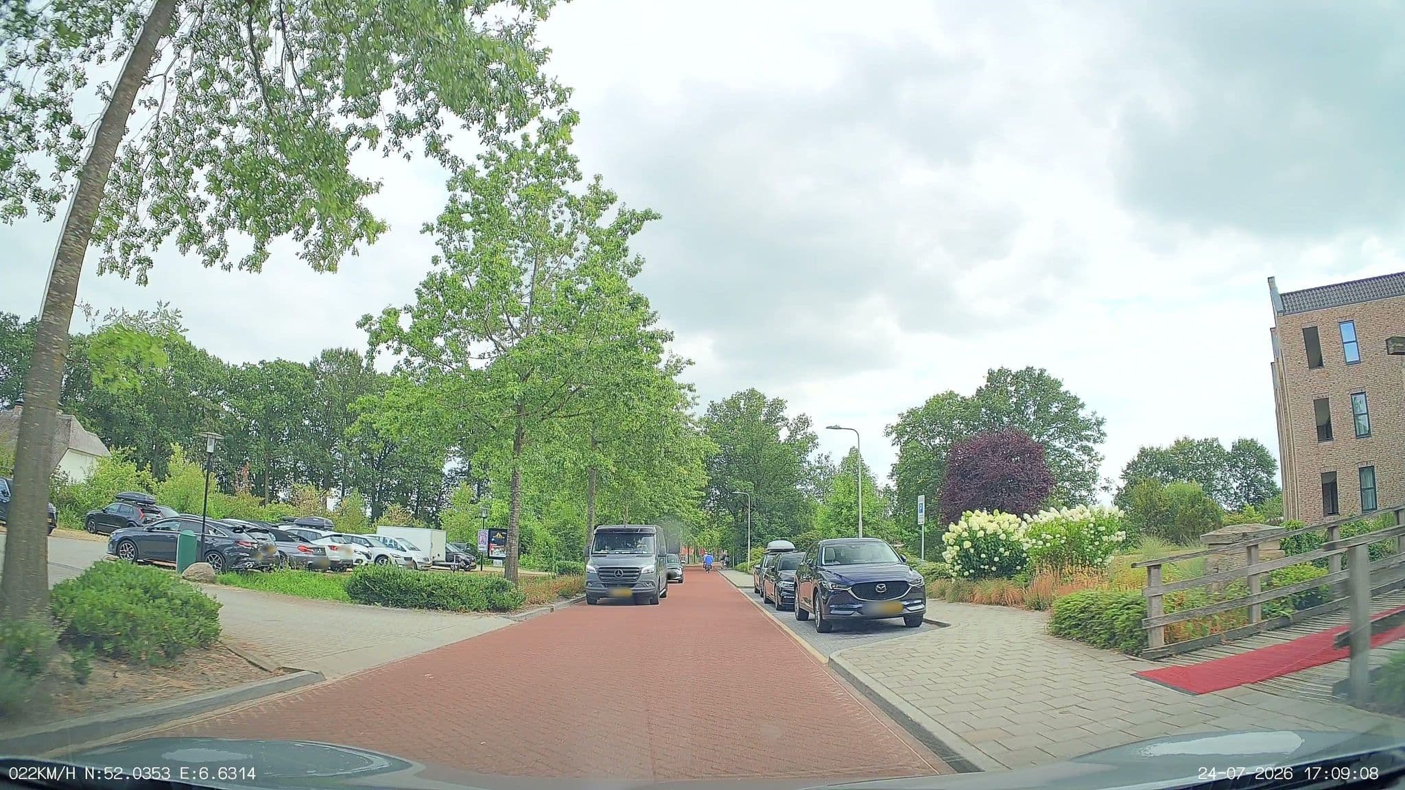 Street view near Havezate Marveld Aparthotel, Groenlo — © thewizard (CC BY-SA · Mapillary)