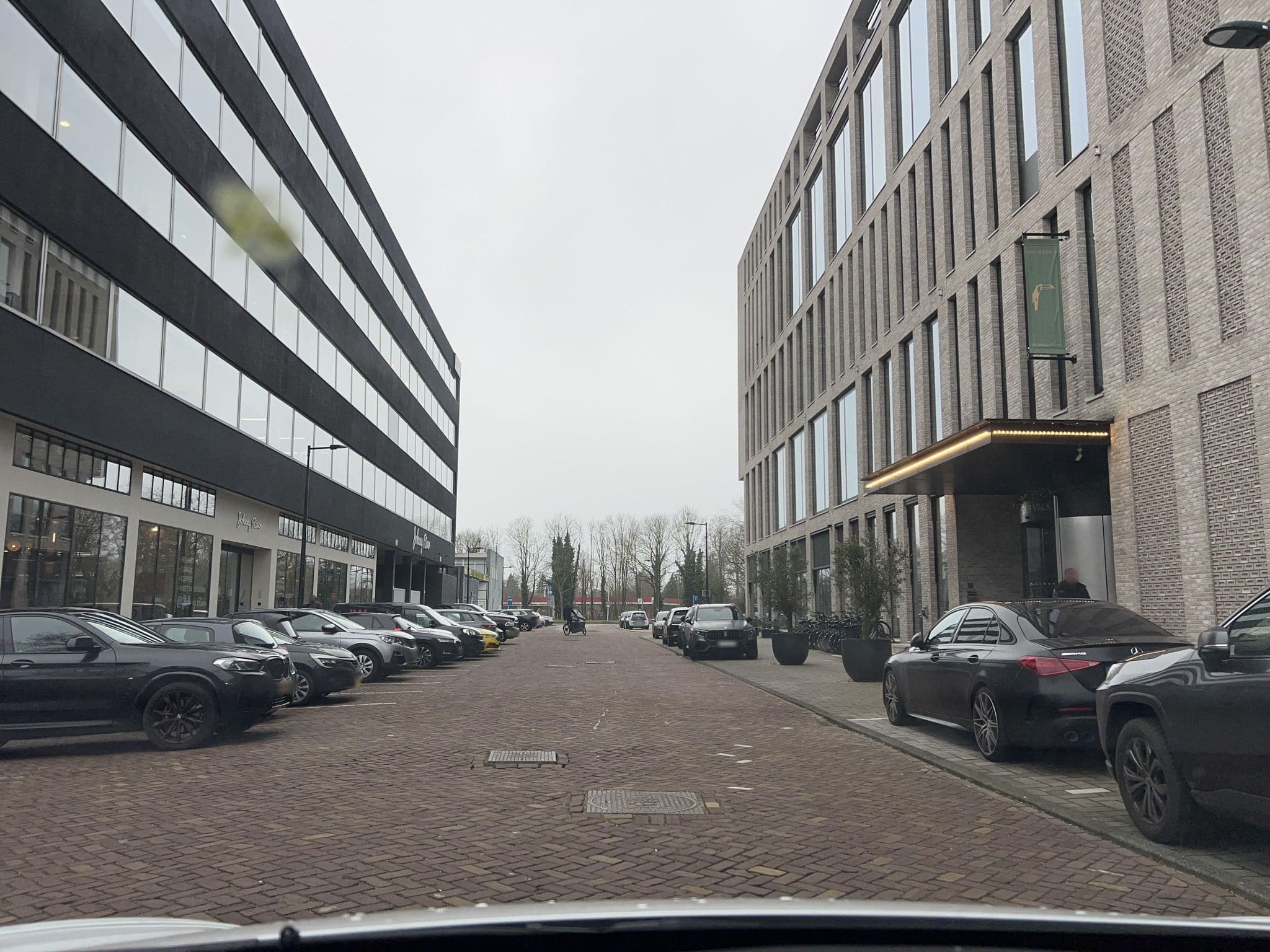 Street view near Van der Valk Hotel Amsterdam-Amstel, Duivendrecht — © ottor (CC BY-SA · Mapillary)