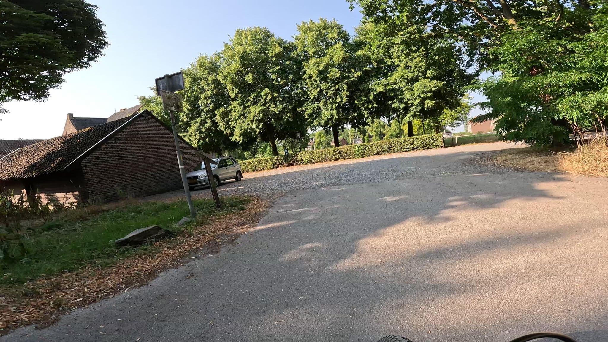 Street view near De Schinvelderhoeve, Schinveld — © madel (CC BY-SA · Mapillary)