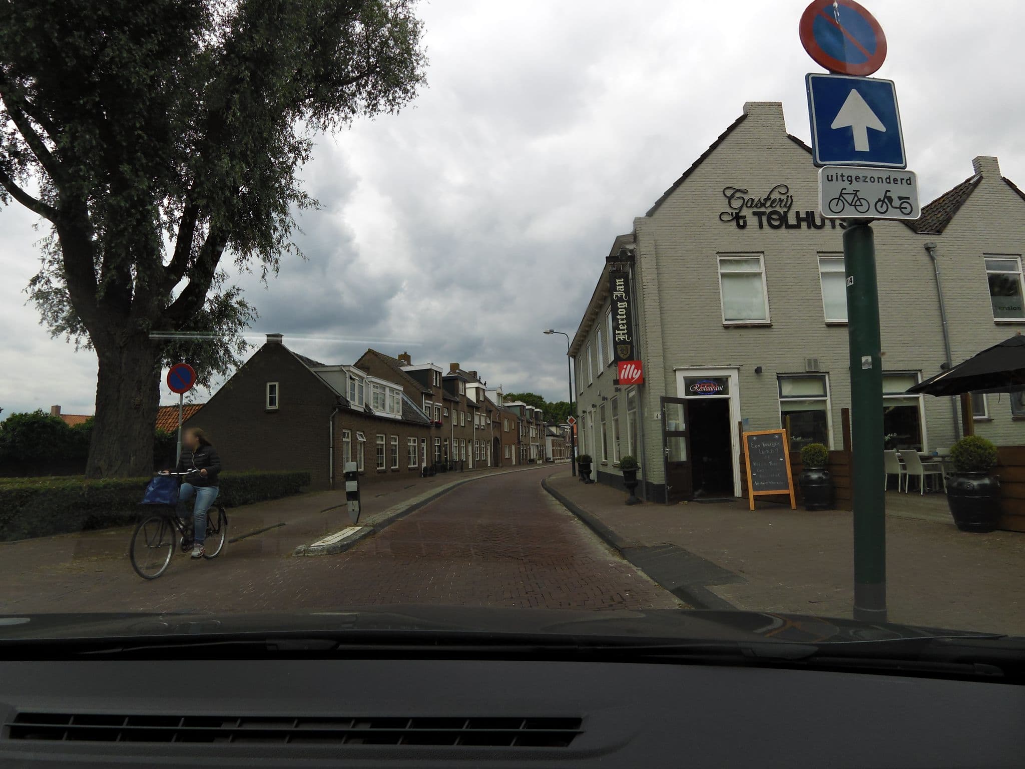 Street view near 't Tolhuys, Klundert — © sander_h (CC BY-SA · Mapillary)