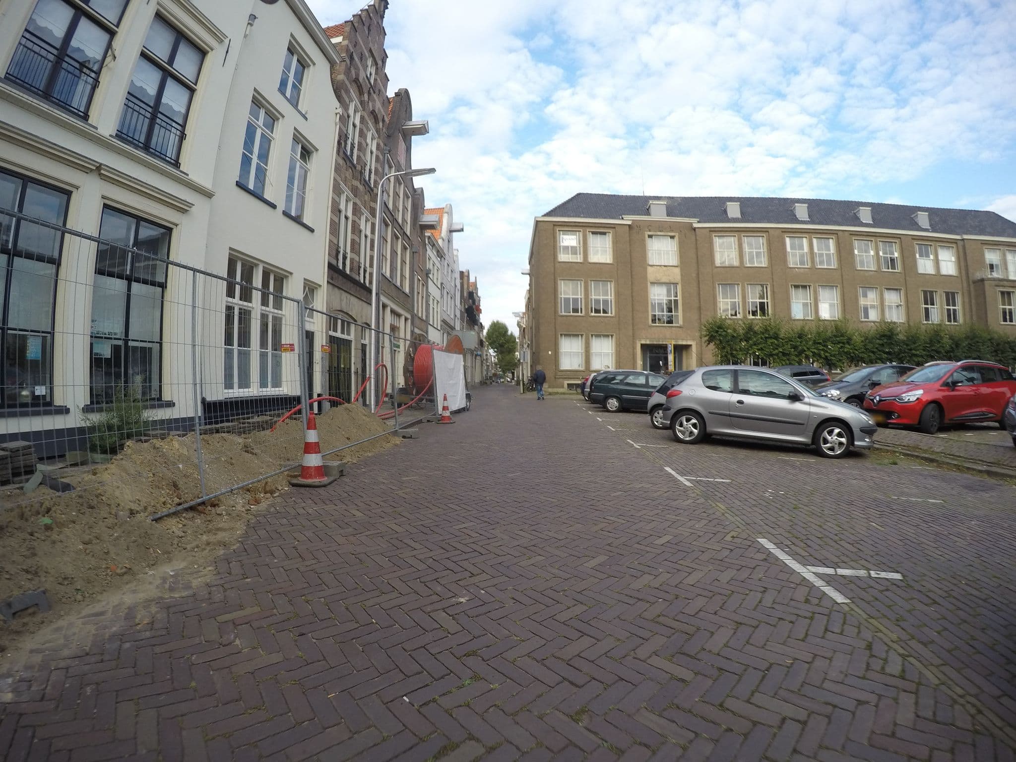 Street view near Hotel de Vischpoorte, Deventer — © daanvr (CC BY-SA · Mapillary)