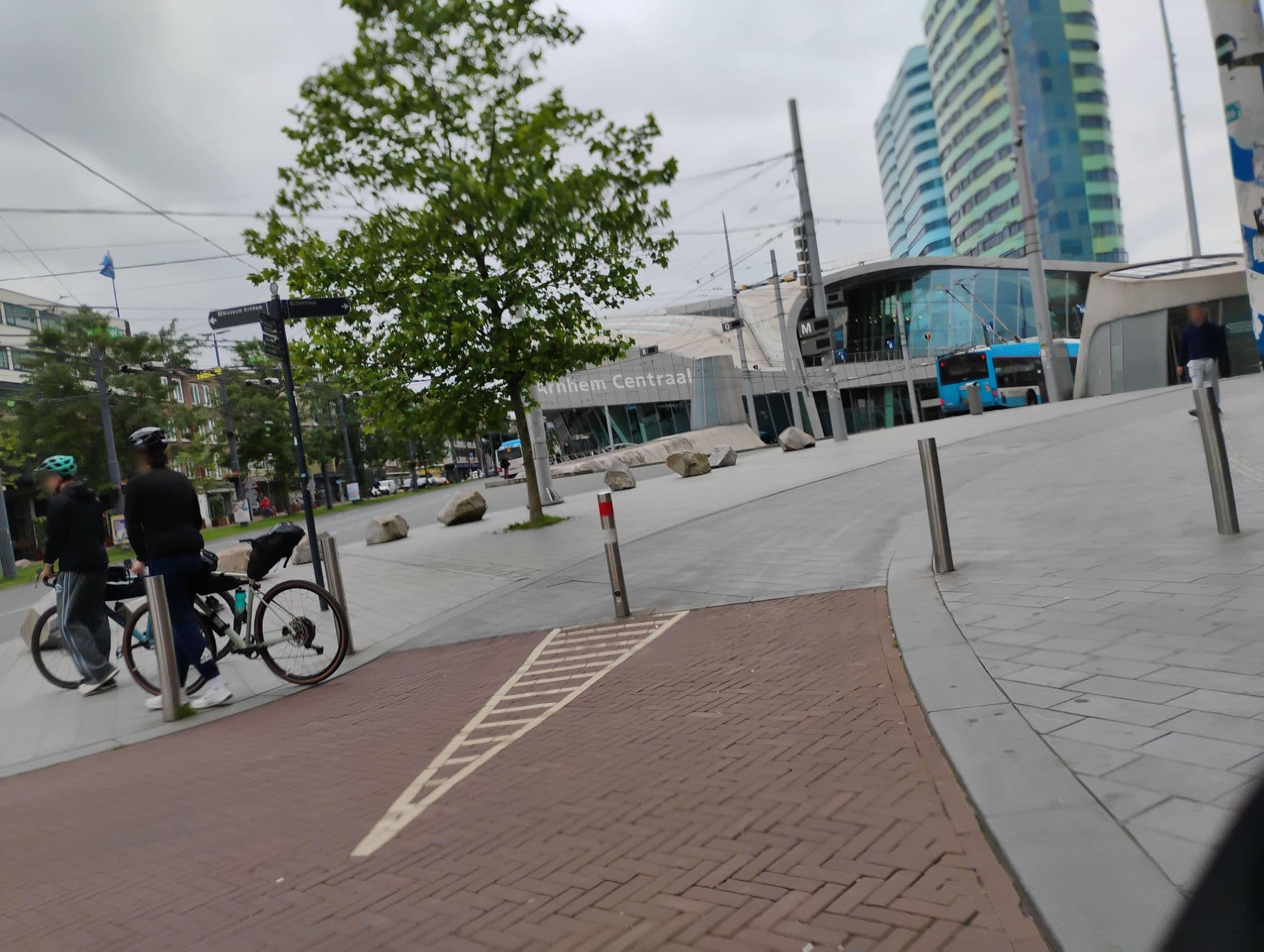 Street view near ibis Styles, Arnhem — © chateaureblaus (CC BY-SA · Mapillary)