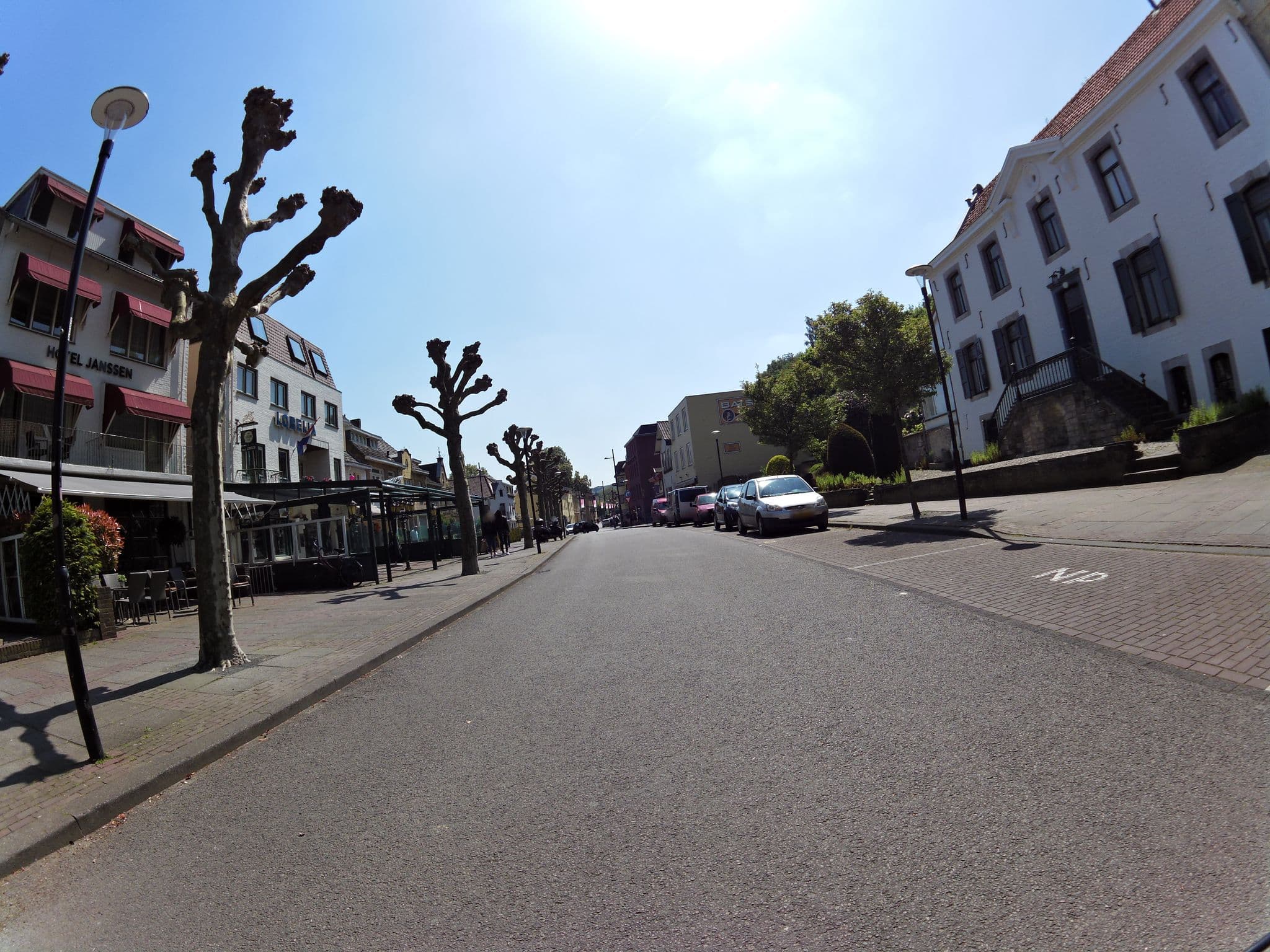 Street view near Hotel Janssen, Broekhem — © madel (CC BY-SA · Mapillary)