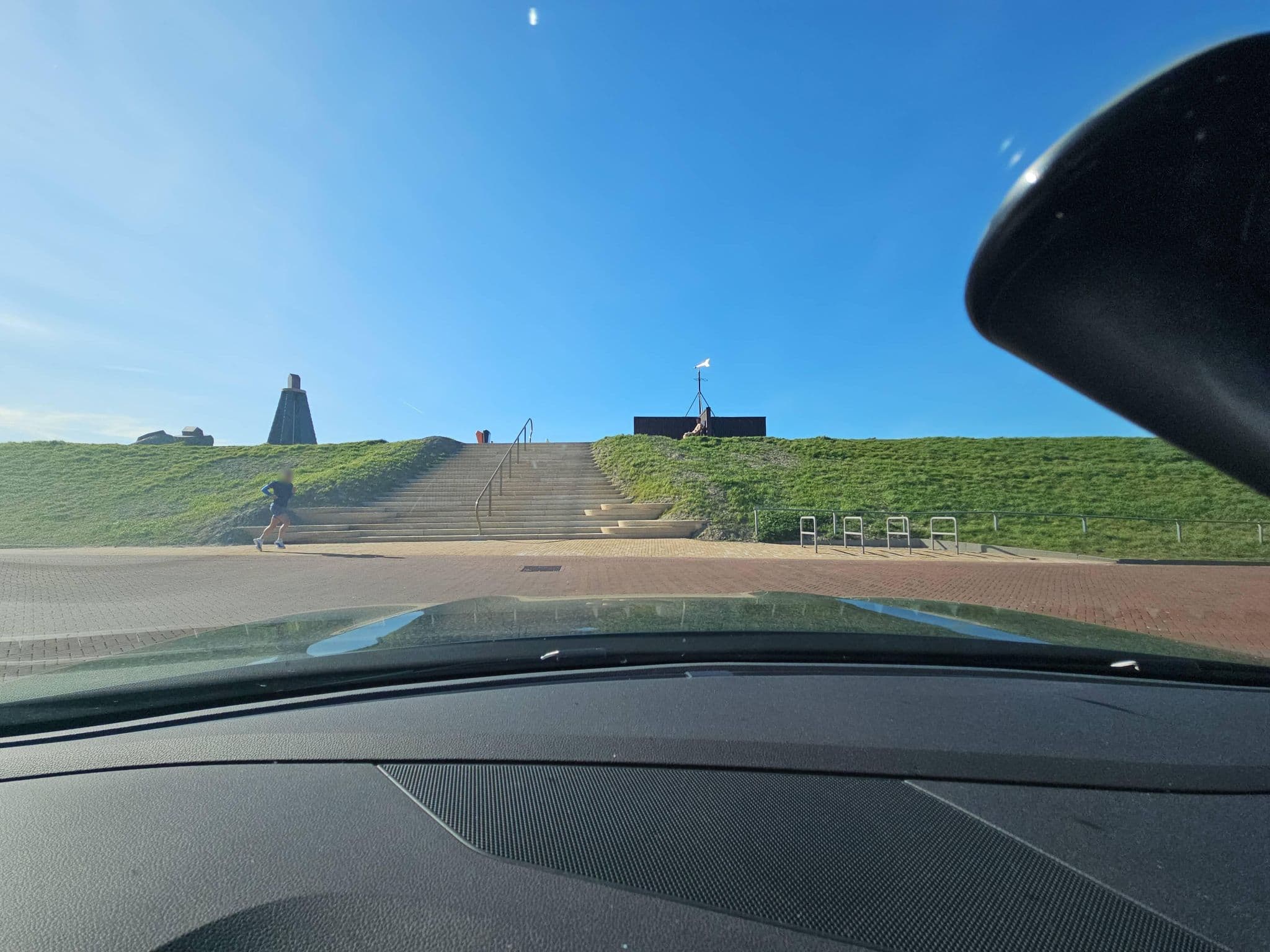 Street view near Grand Hotel Beatrix, Den Helder — © toho (CC BY-SA · Mapillary)