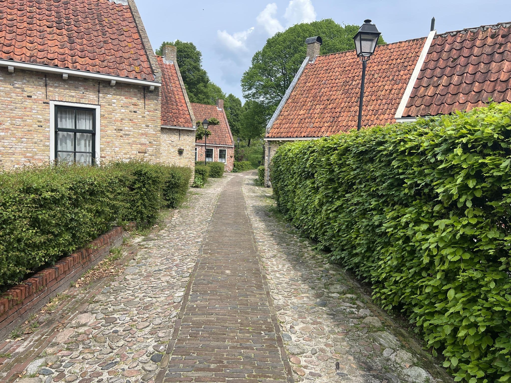 Street view near B&B de Friesche Poort, Vlagtwedde — © regnem (CC BY-SA · Mapillary)