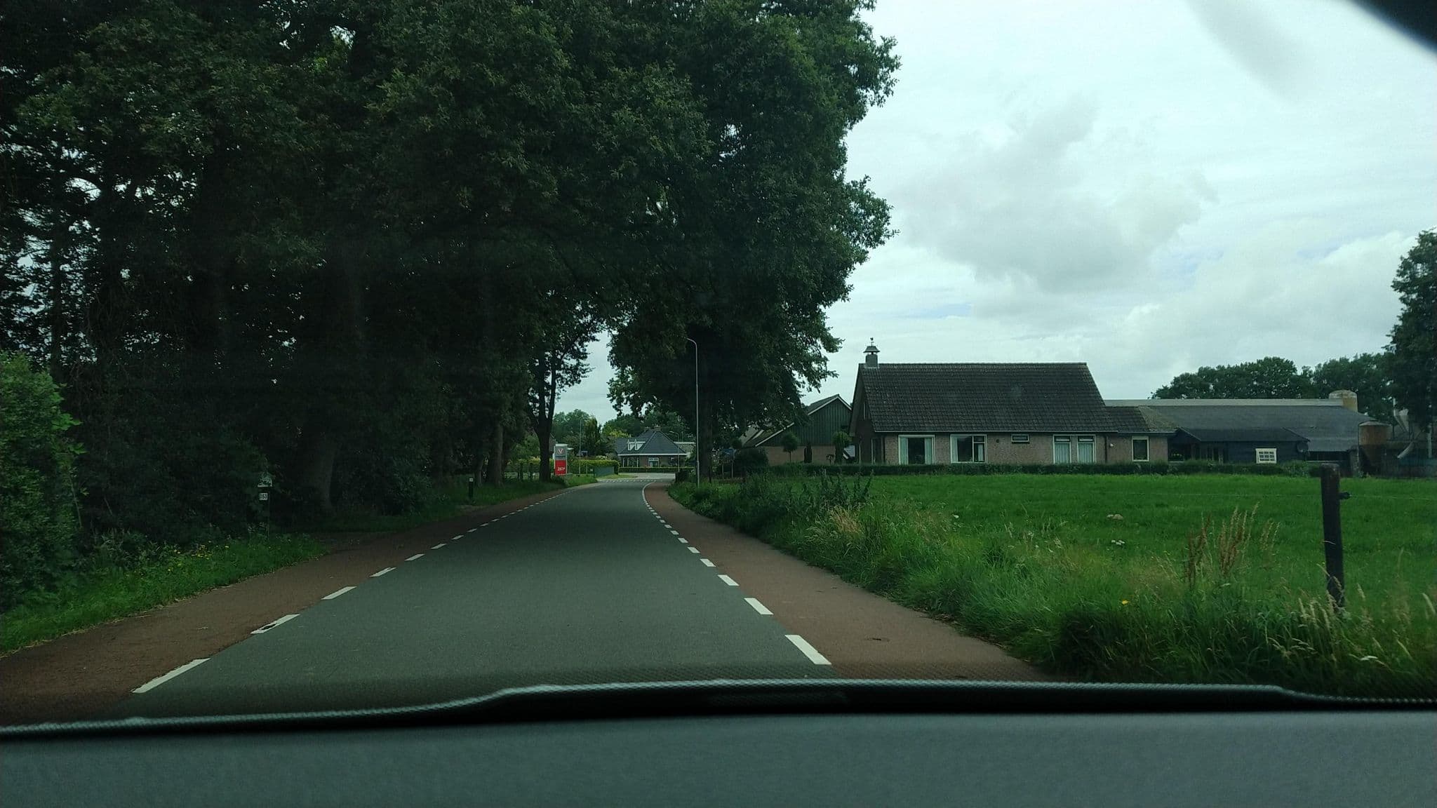 Street view near De Kapershoeve, Ermelo — © tauvic (CC BY-SA · Mapillary)
