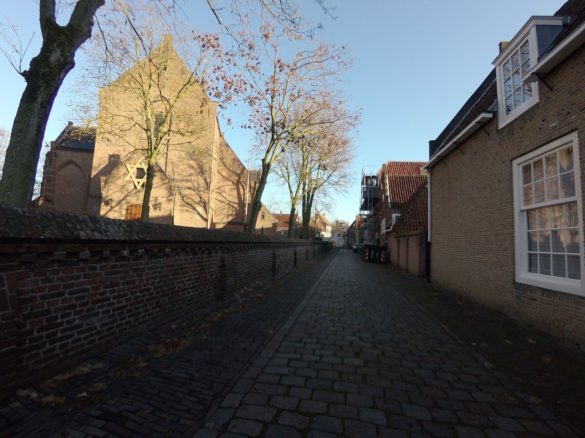 Street view near Huis Beelaerts, Aalburg — © ankeric (CC BY-SA · Mapillary)