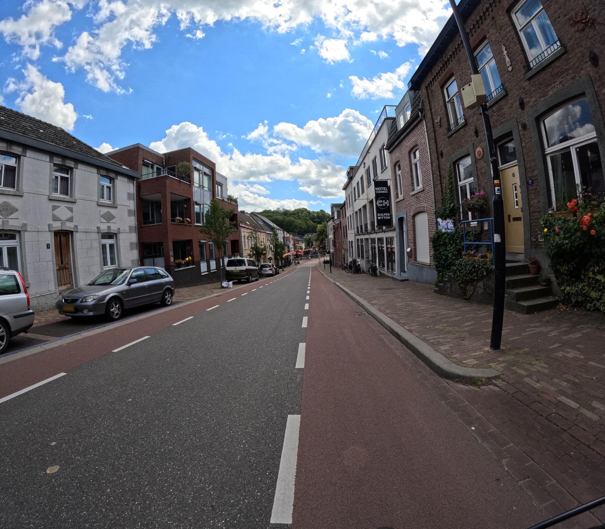 Street view near Hotel de Korenwolf, Gulpen — © madel (CC BY-SA · Mapillary)