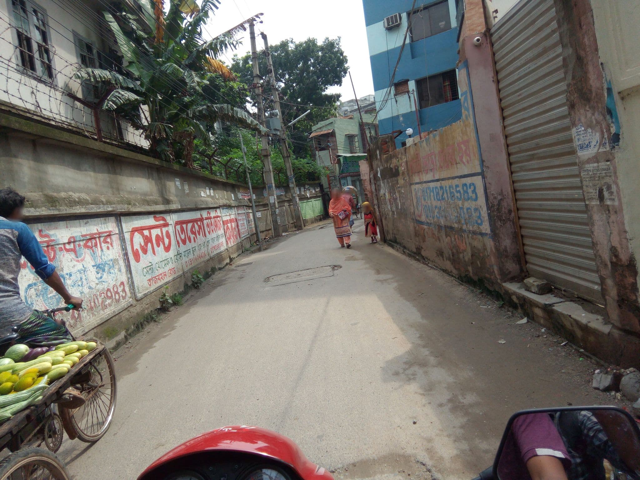 Street view near Government Graphic Arts Institute Hostel, Dhanmondi — © mapdhaka (CC BY-SA · Mapillary)