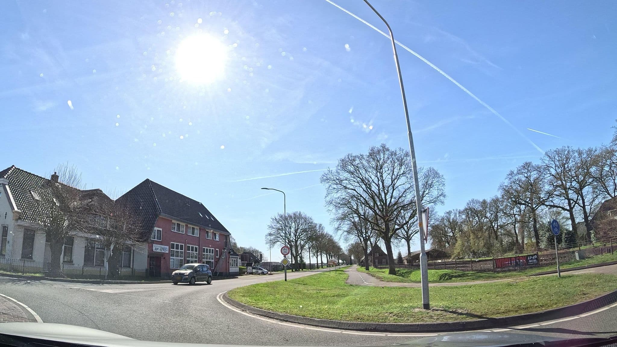 Street view near Bed & Breakfast Ayo, Vledder — © thewizard (CC BY-SA · Mapillary)