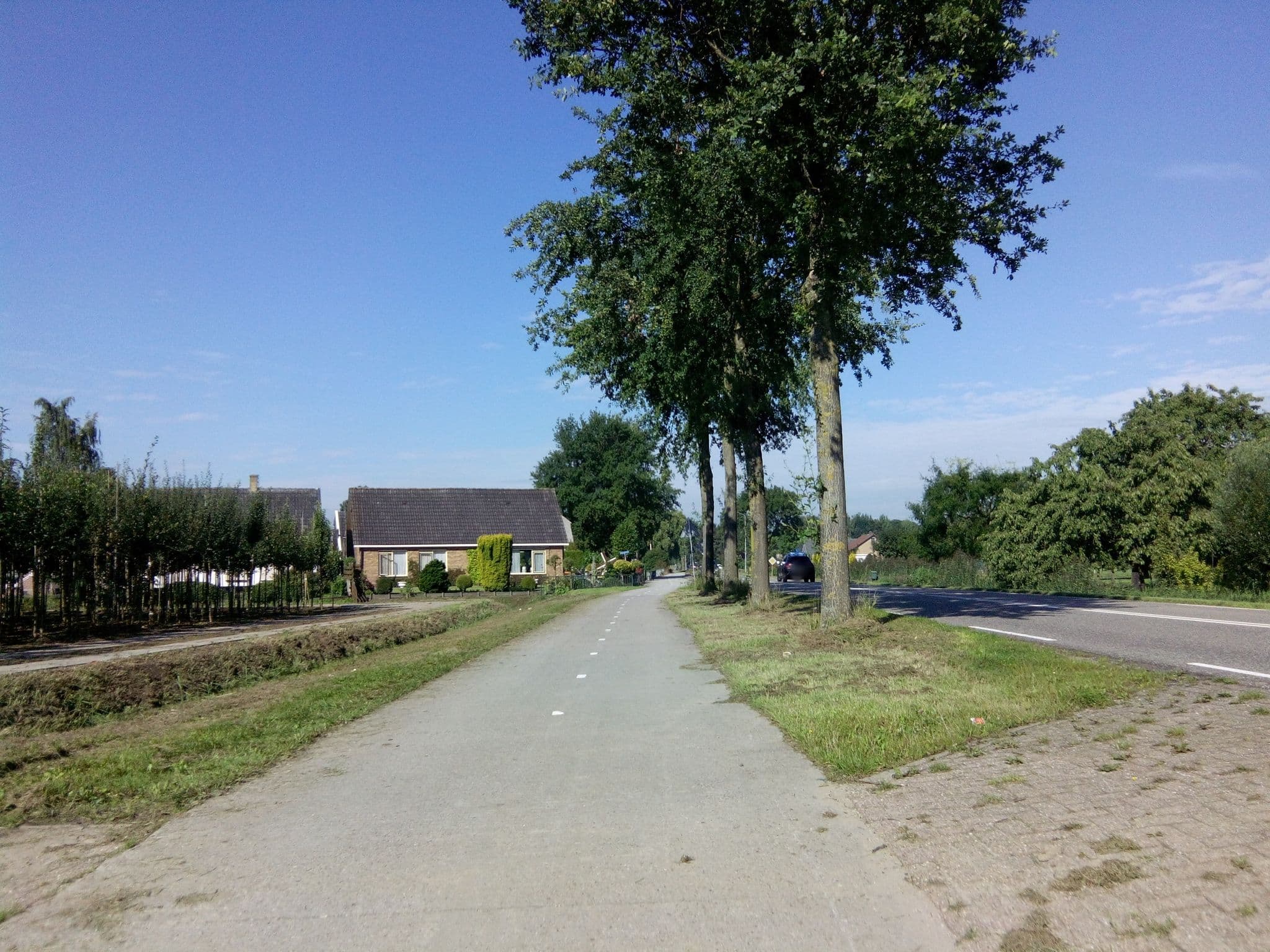 Street view near De Bonenkamp, Lienden — © peewee32 (CC BY-SA · Mapillary)