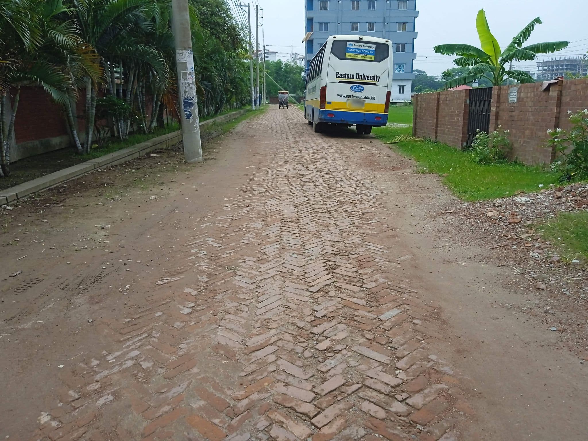Street view near Girls Hostel, Savar — © Bayazid_Ahmed (CC BY-SA · Mapillary)