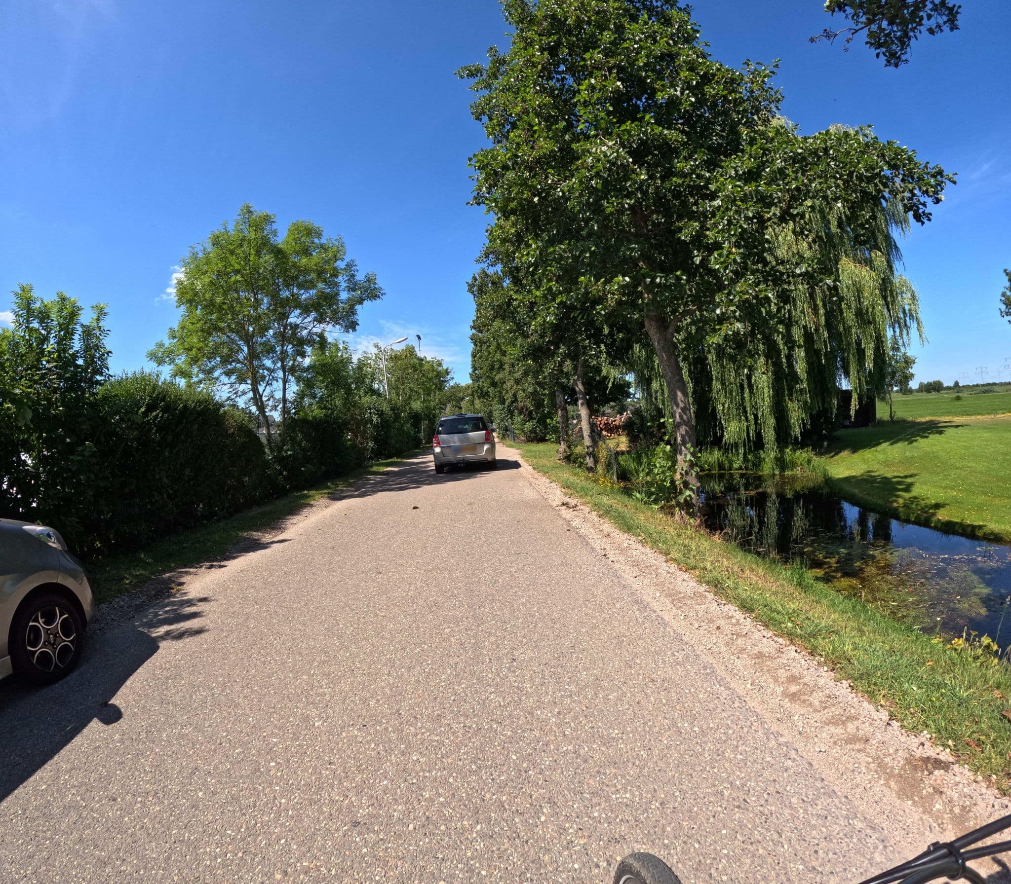 Street view near Camping IJsclub Oud-Ablas, Papendrecht — © madel (CC BY-SA · Mapillary)