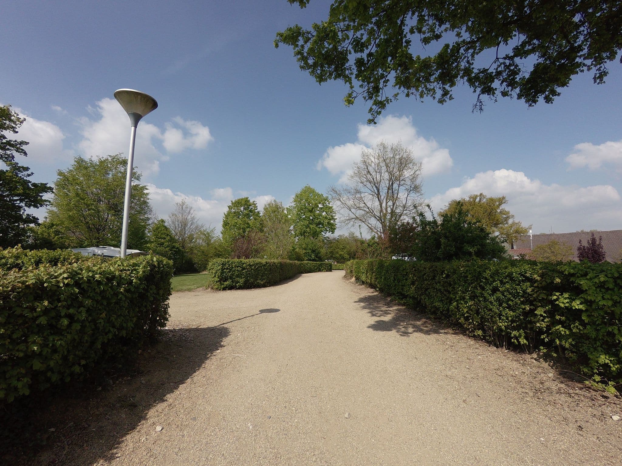 Street view near Natuurcamping Hoeve Krekelberg, Schinnen — © ankeric (CC BY-SA · Mapillary)