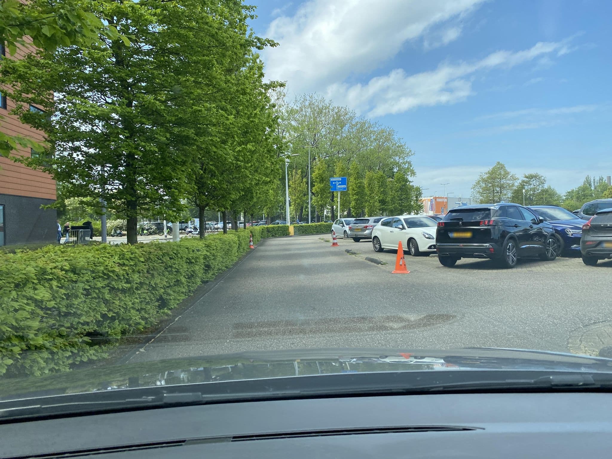 Street view near Van der Valk Hotel Rotterdam-Blijdorp, Spangen — © heetENkoel (CC BY-SA · Mapillary)
