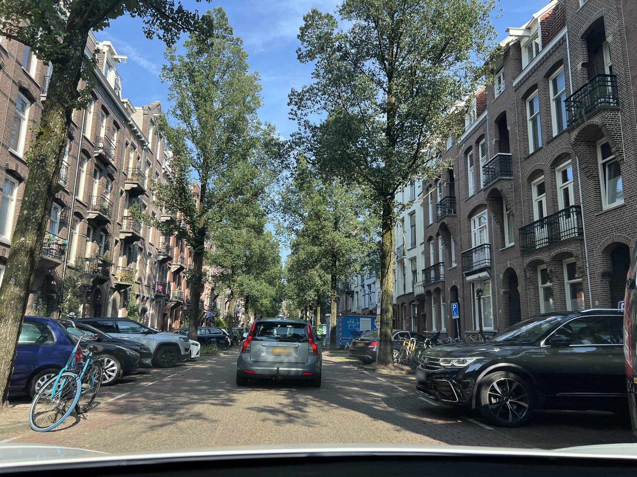Street view near Hotel Cosmos, Amsterdam — © ottor (CC BY-SA · Mapillary)