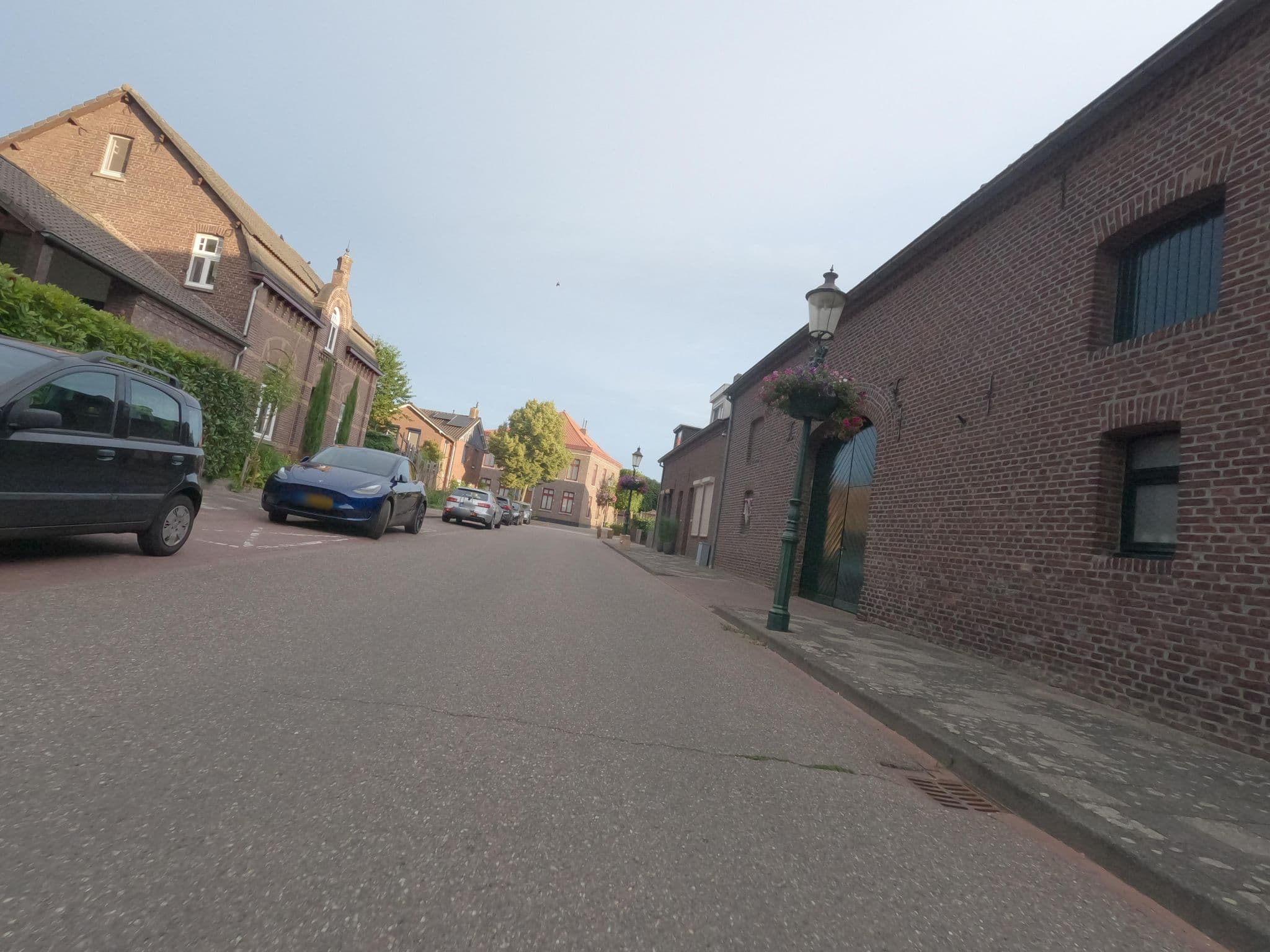 Street view near Bed & Breakfast Woonboerderij fam. Peters, Haelen — © hektor1989 (CC BY-SA · Mapillary)