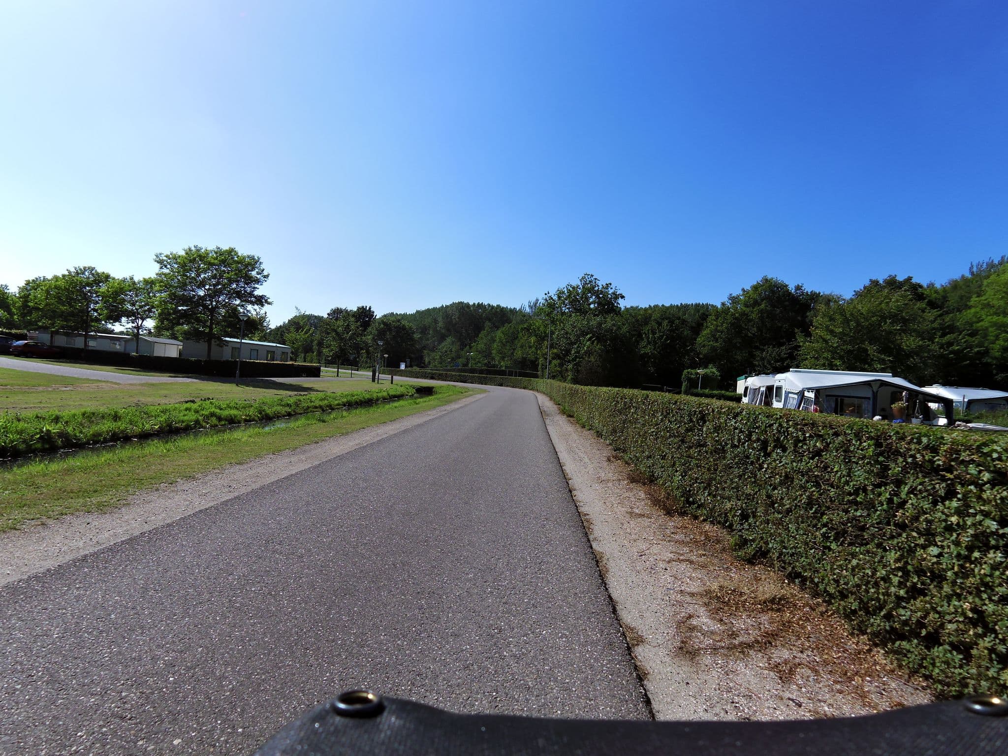 Street view near Bosland 2, Oostvoorne — © sander_h (CC BY-SA · Mapillary)