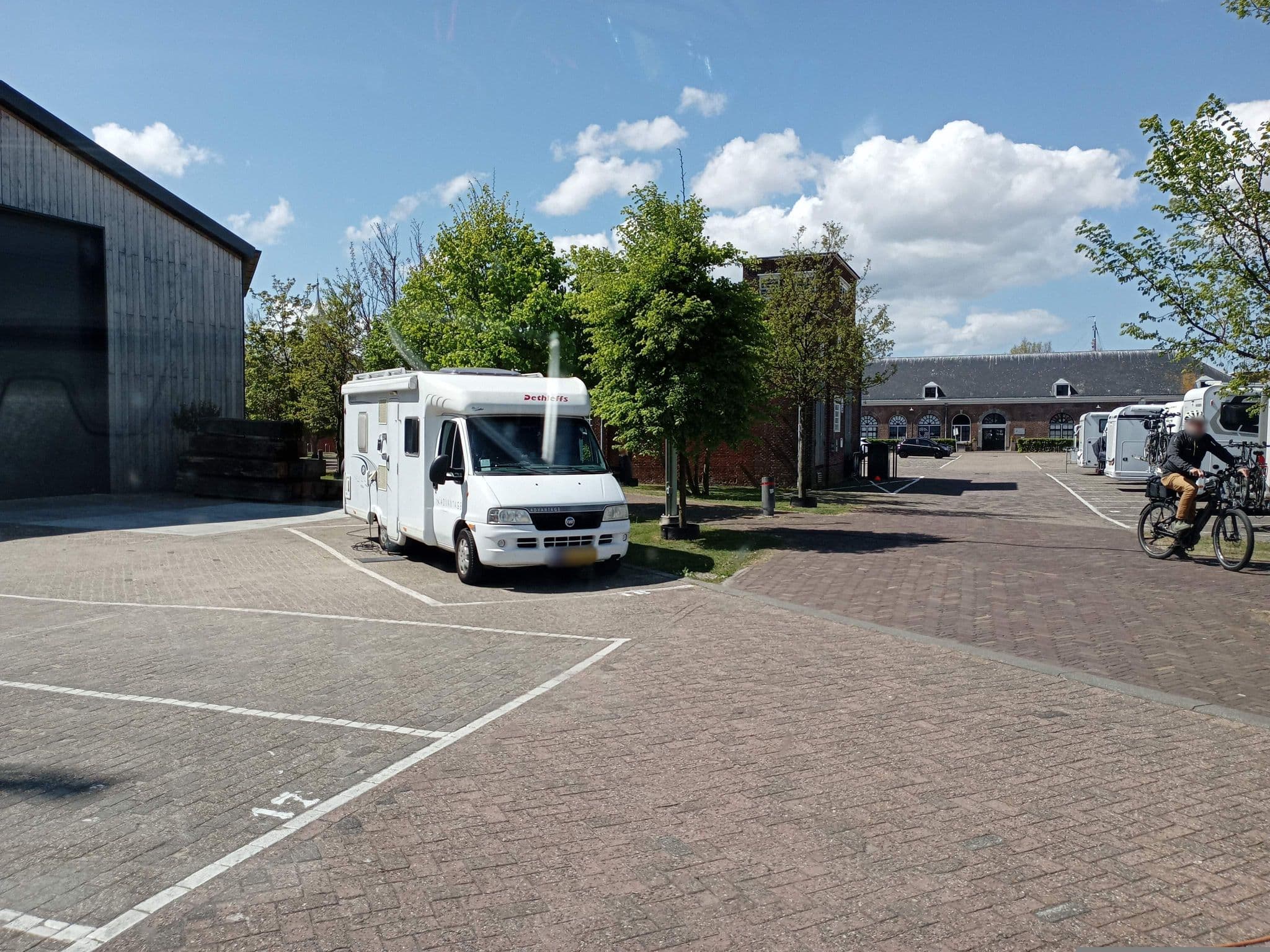 Street view near Jachtwerf Willemsoord, Den Helder — © atze02 (CC BY-SA · Mapillary)