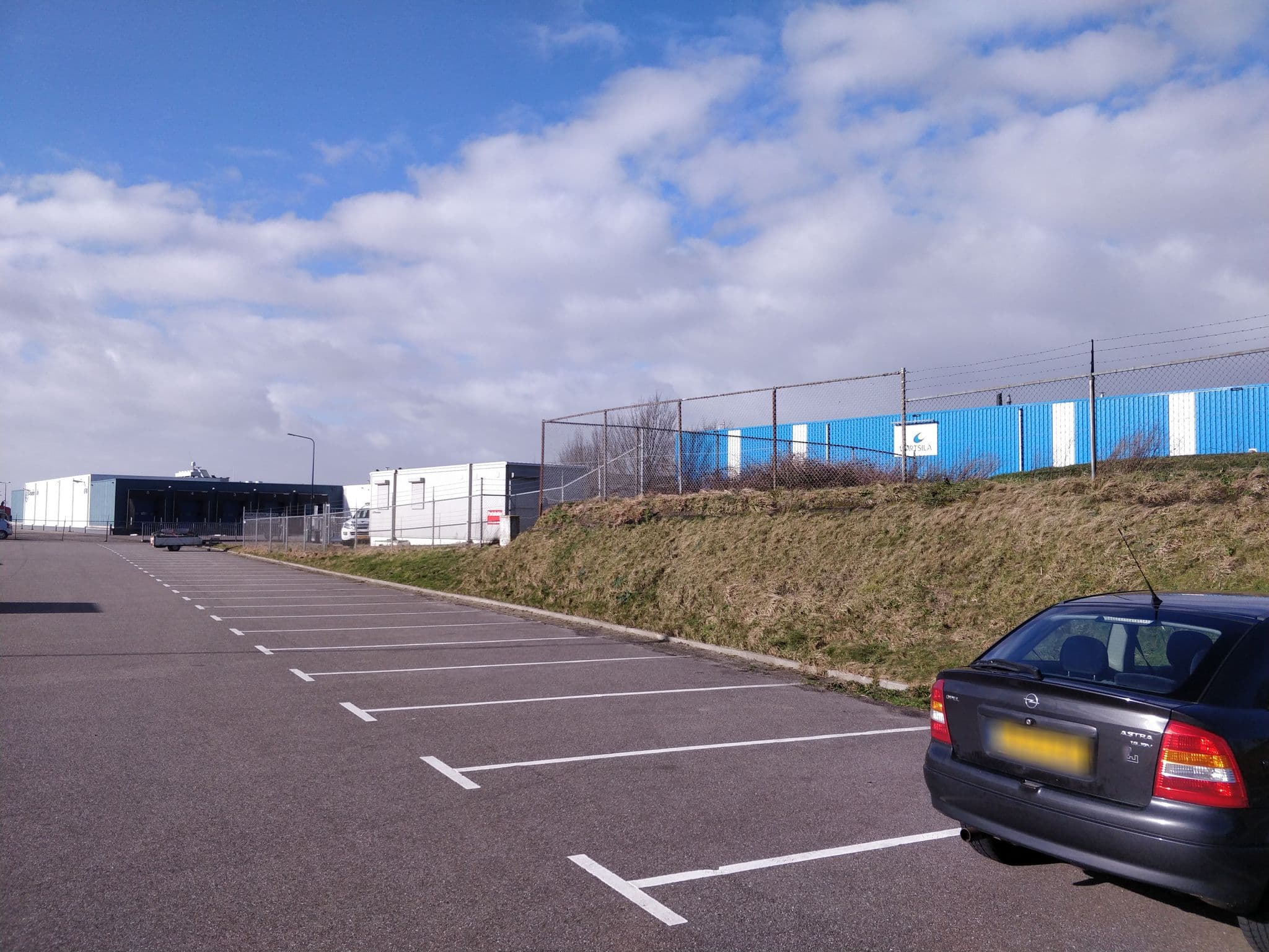 Street view near Camperplaats Tsjerk Hiddesluizen, Harlingen — © raymond (CC BY-SA · Mapillary)