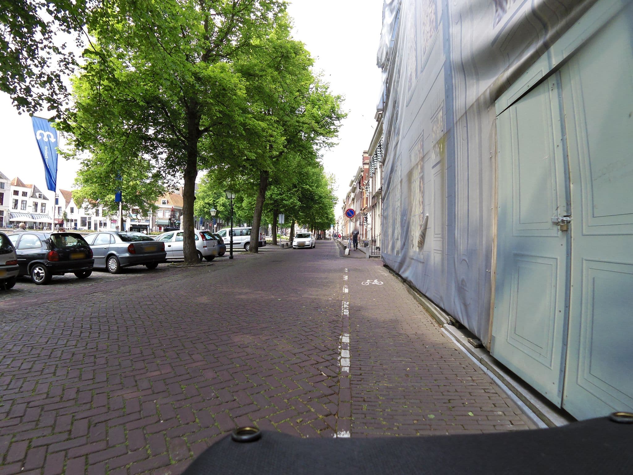 Street view near Hotel Mondragon, Zierikzee — © sander_h (CC BY-SA · Mapillary)