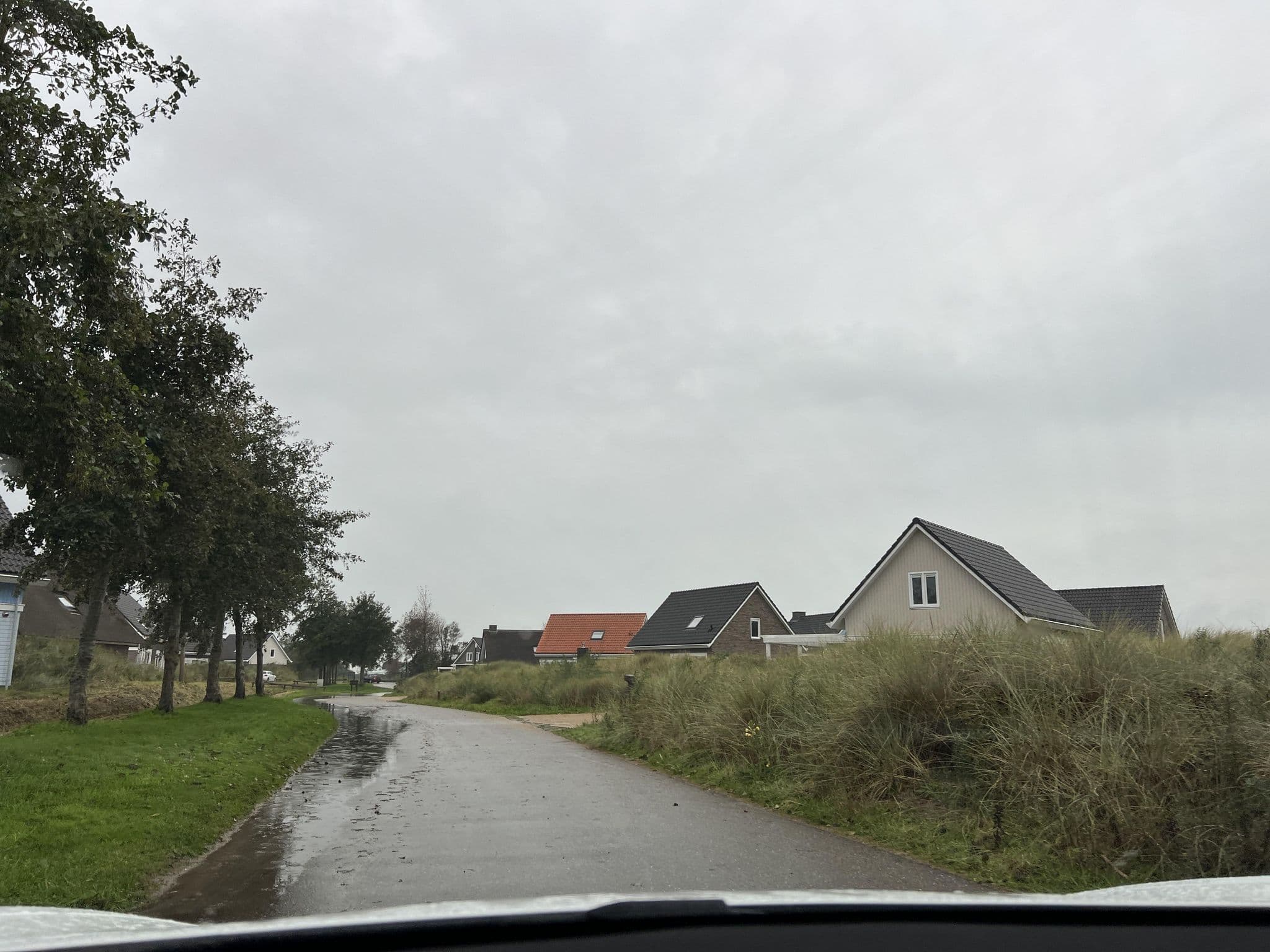 Street view near Landal Strand Resort Ouddorp Duin, Ouddorp — © ottor (CC BY-SA · Mapillary)