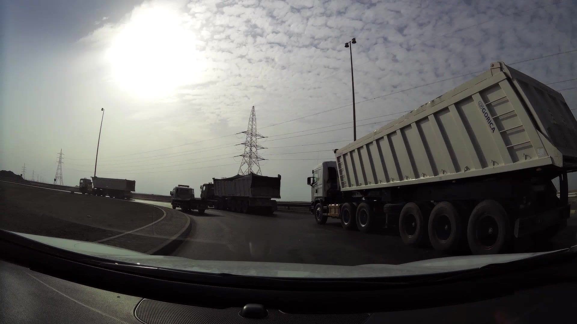 Street view near Hameem Beach Entrance Test, Musaffah — © kaartcam (CC BY-SA · Mapillary)