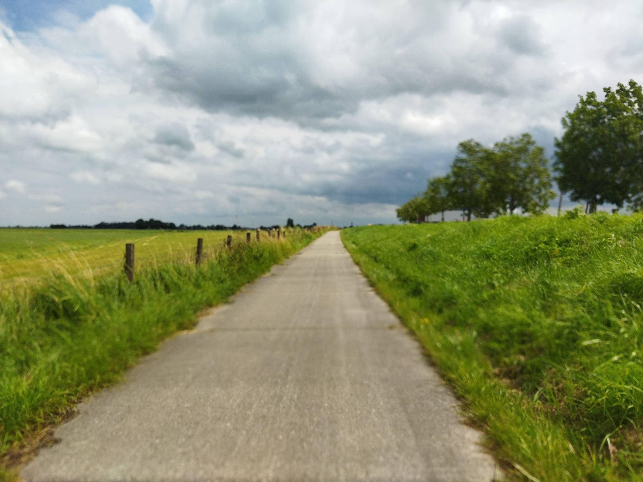 Street view near Camperpark 't Dockumer Grootdiep, Dokkum — © changchun1 (CC BY-SA · Mapillary)