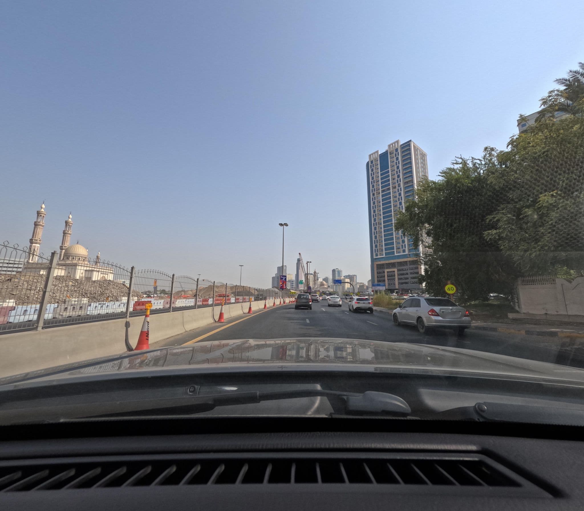 Street view near Al Majaz 2, Al Majaz — © Xinon (CC BY-SA · Mapillary)