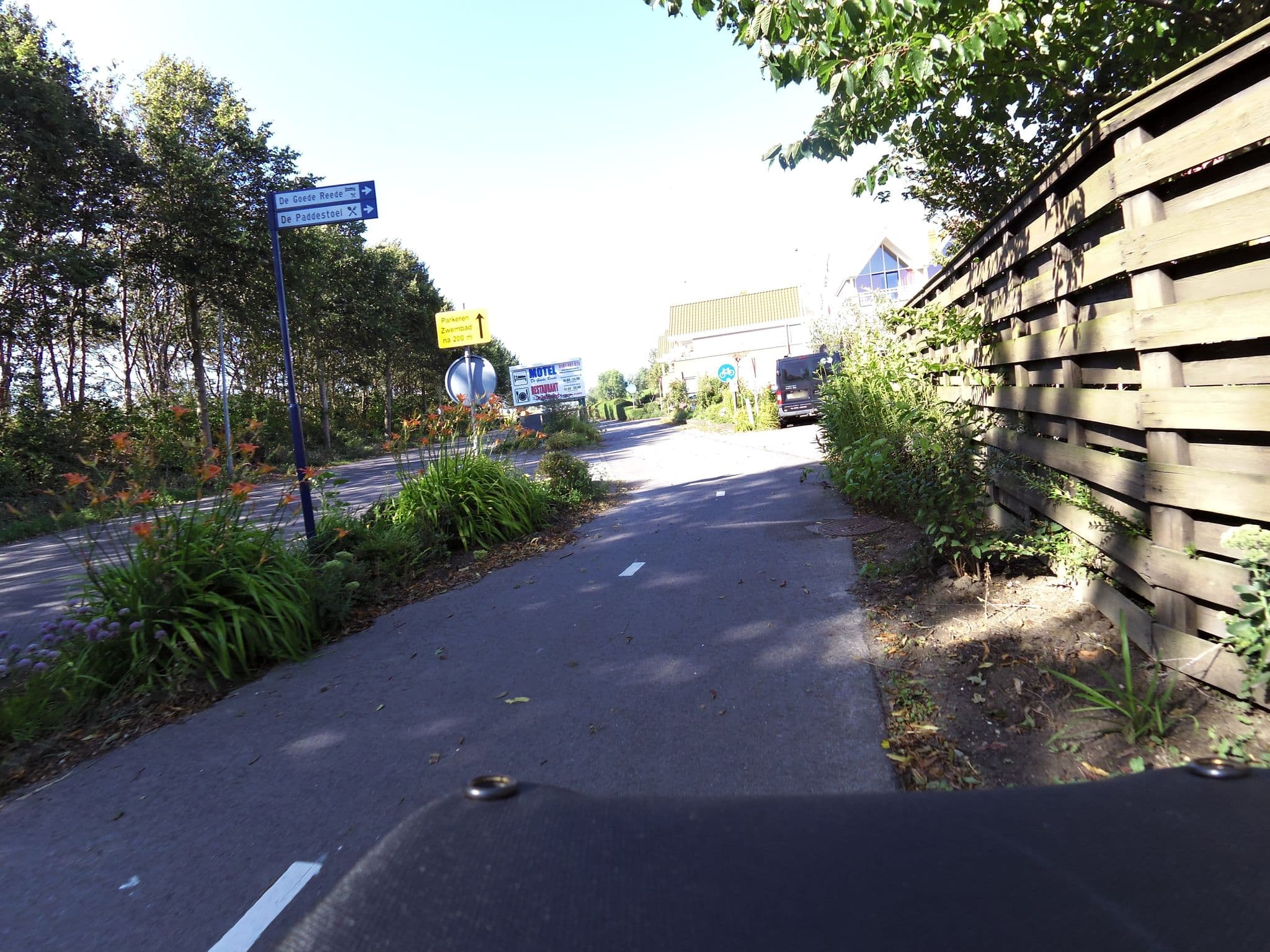 Street view near Motel De Goede Reede, Goedereede — © sander_h (CC BY-SA · Mapillary)