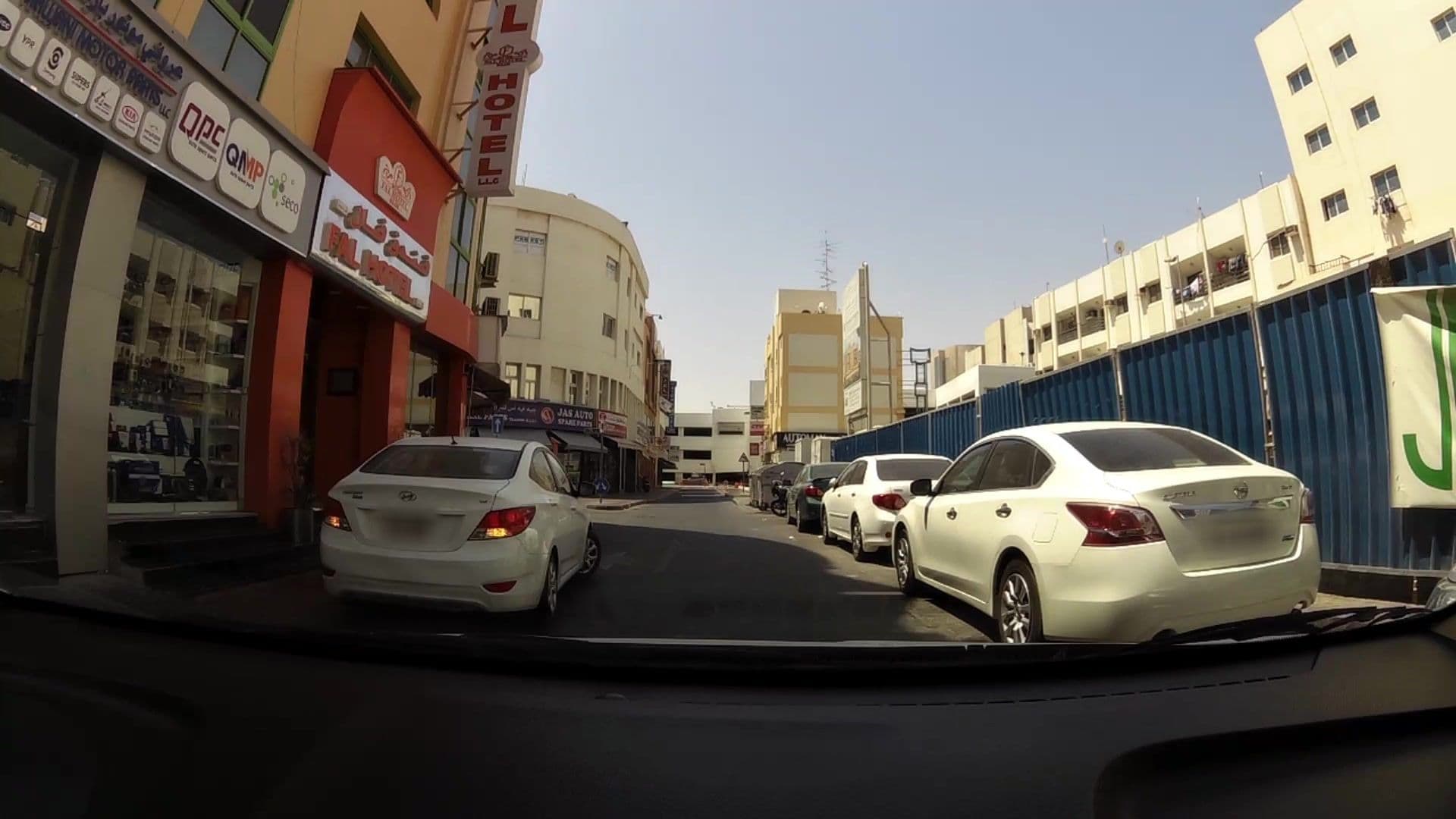 Street view near Fal Hotel, Ar Riqqah — © kaartcam (CC BY-SA · Mapillary)