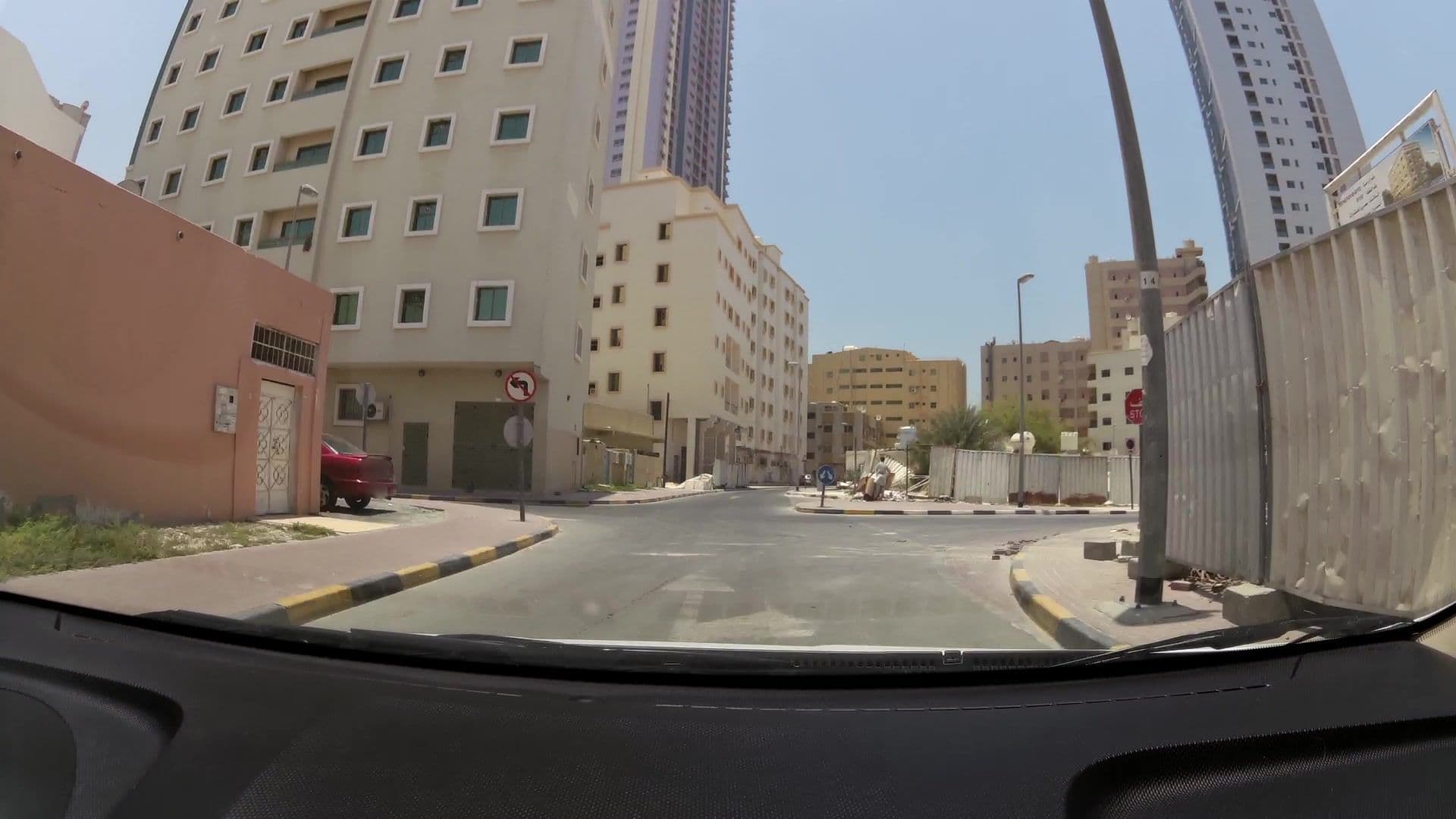 Street view near Safari Hotel Apartments, Ar Rumaylah — © kaartcam (CC BY-SA · Mapillary)