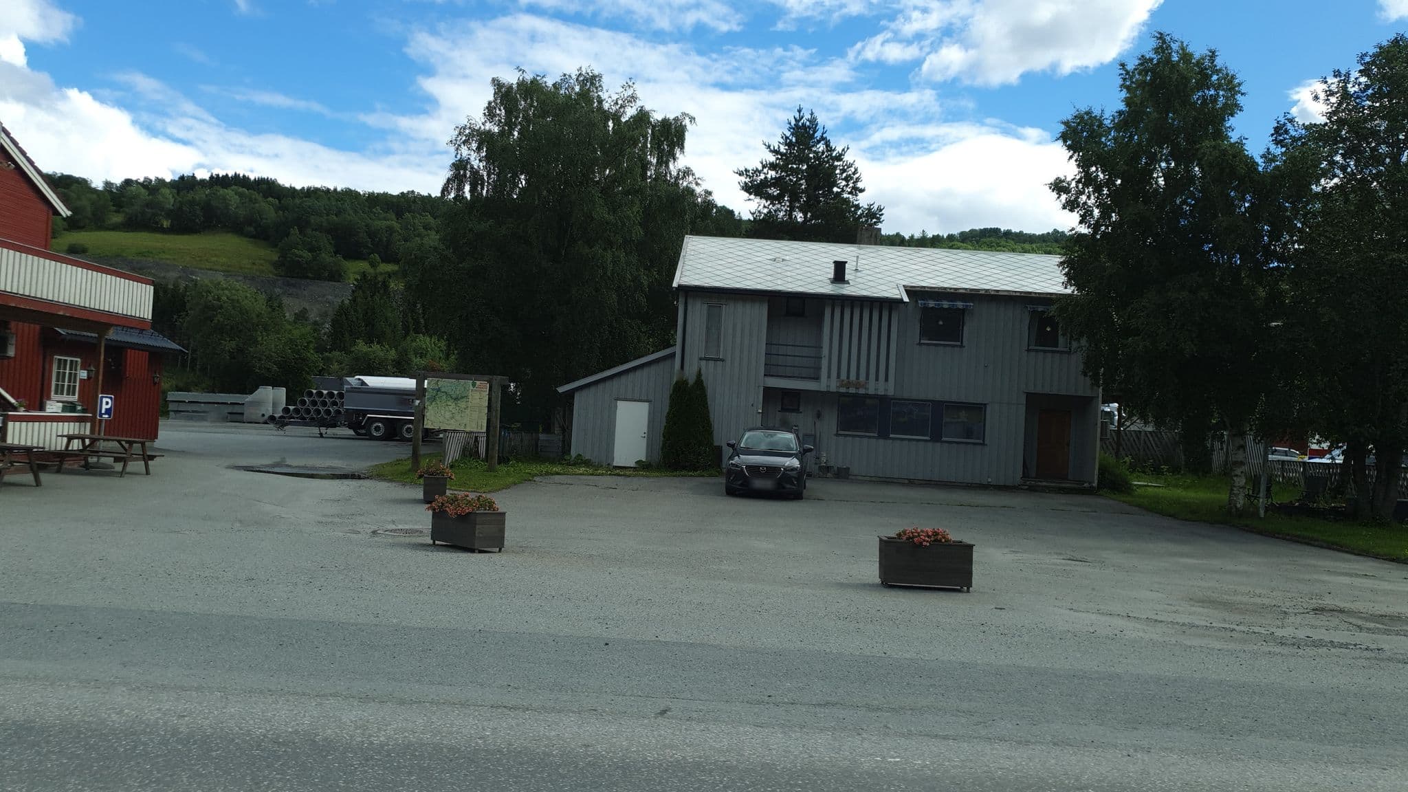 Street view near Soknatun, Lundamo — © pbb (CC BY-SA · Mapillary)