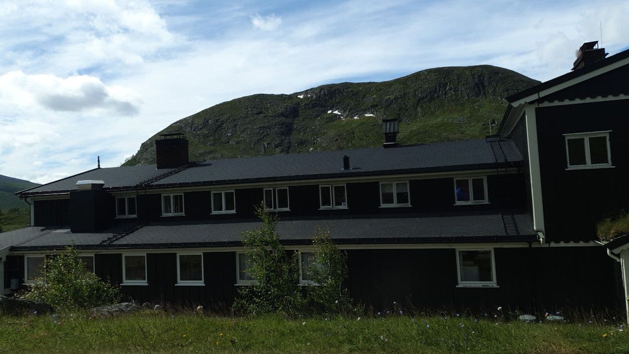 Street view near Gjendesheim, Fossbergom — © pbb (CC BY-SA · Mapillary)