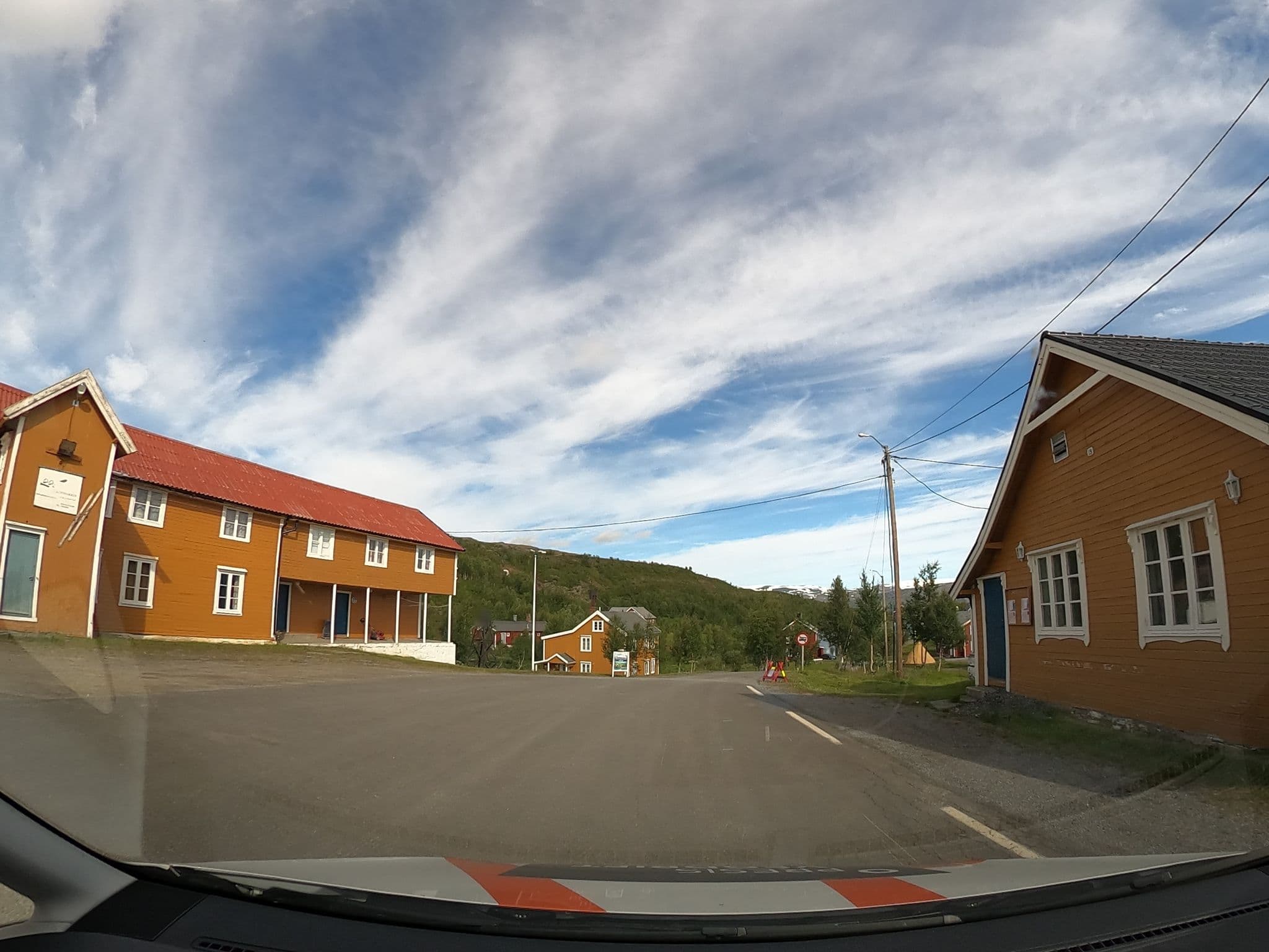 Street view near Jakobsbakken fjellsenter, Rognan — © catoandersen (CC BY-SA · Mapillary)