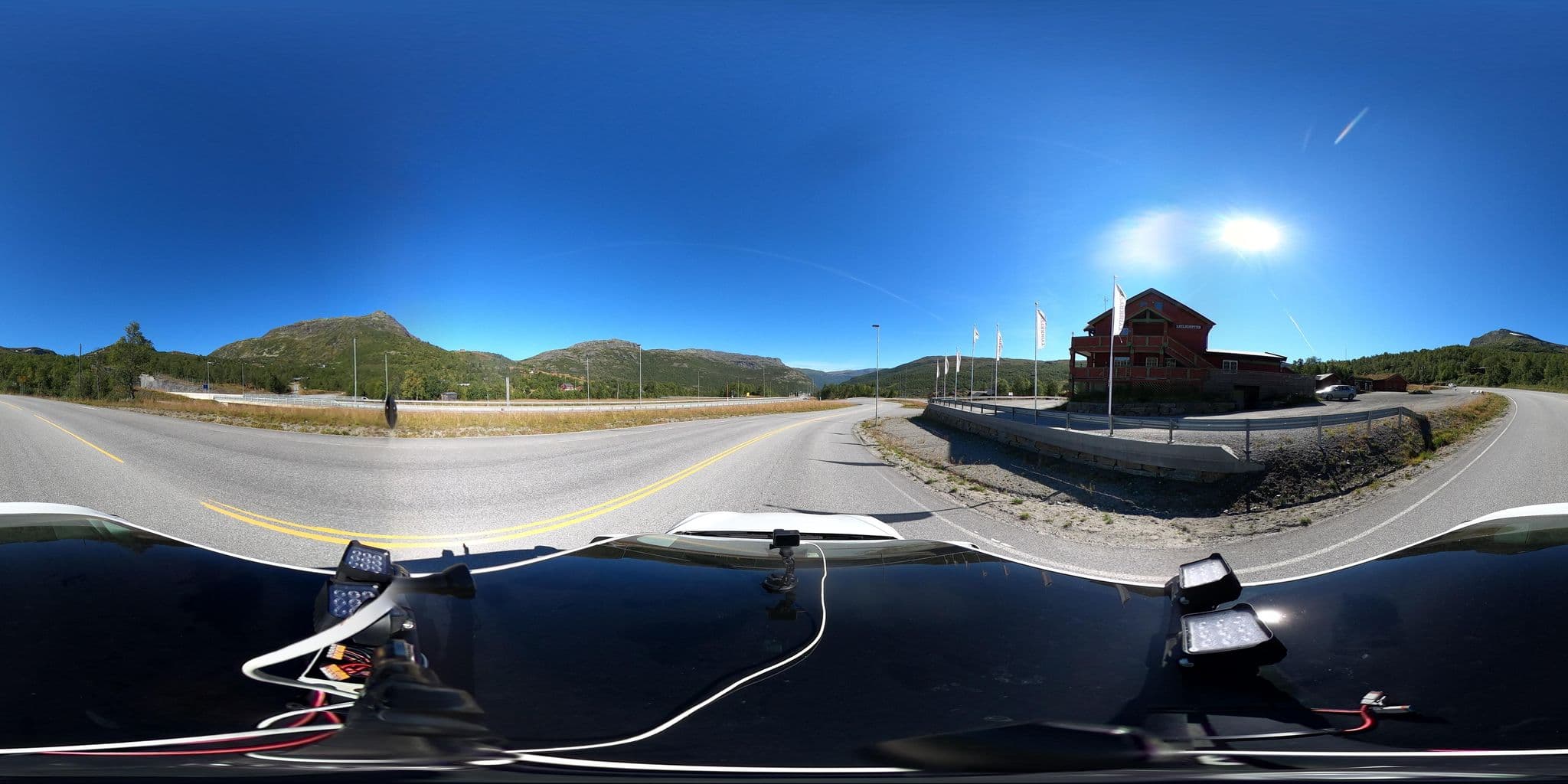 Street view near Tyinkrysset fjellstue, Vang — © catoandersen (CC BY-SA · Mapillary)