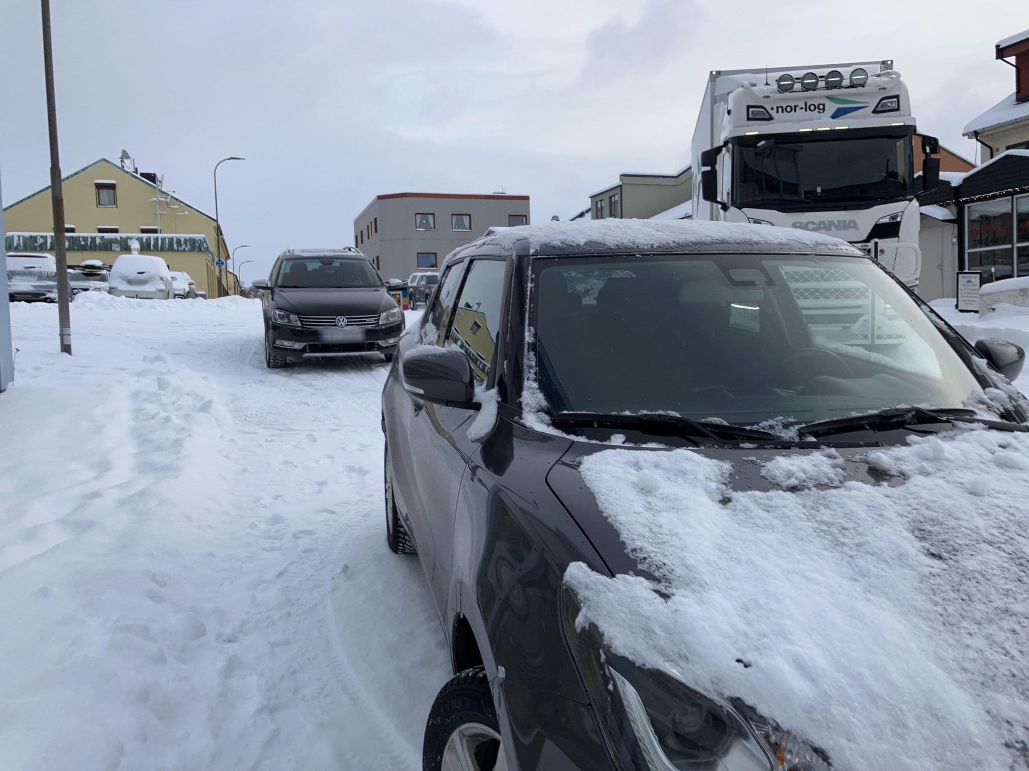 Street view near Kirkenes Hotell, Kirkenes — © southglos (CC BY-SA · Mapillary)
