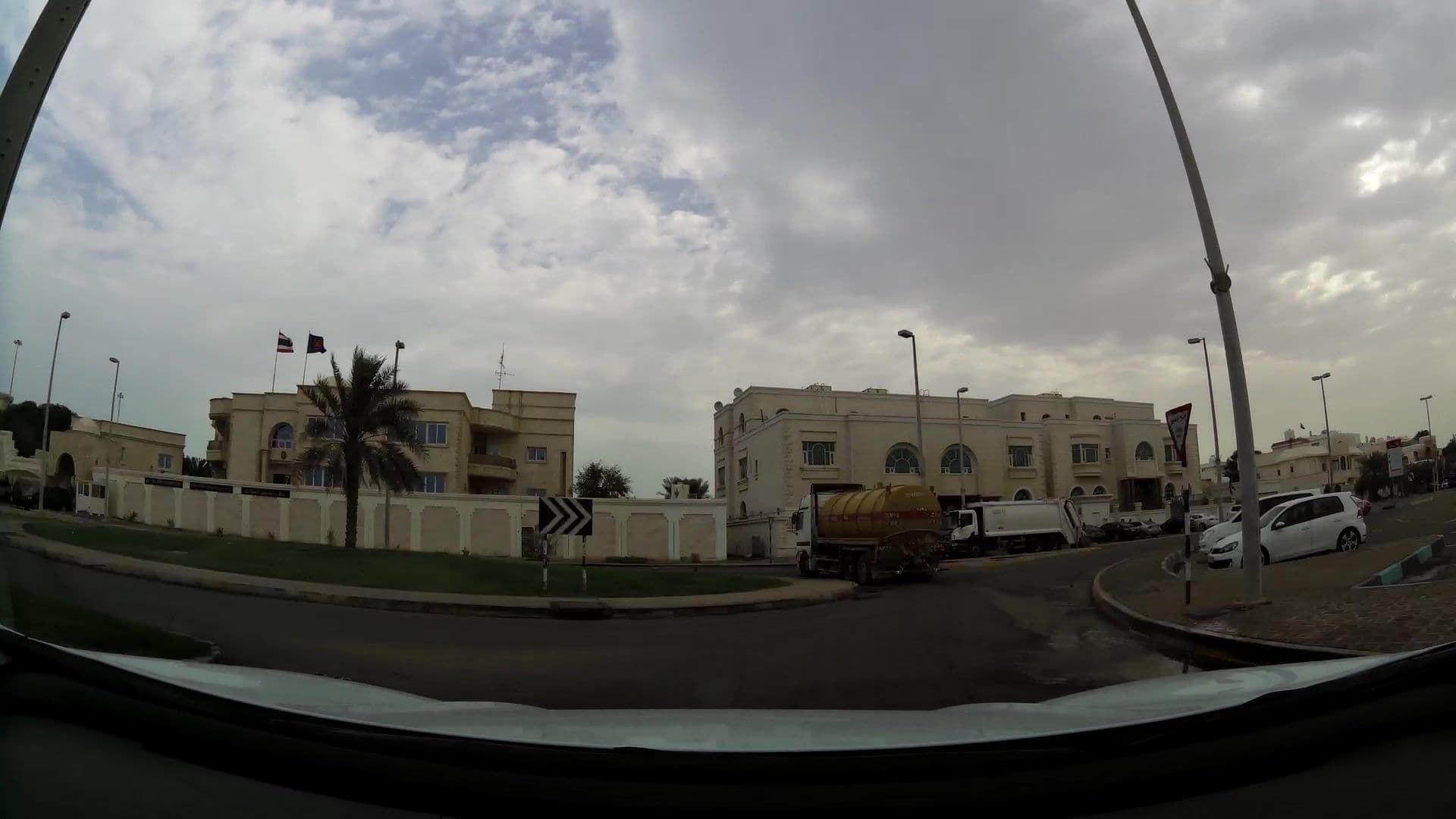 Street view near Squere, Abu Dhabi — © kaartcam (CC BY-SA · Mapillary)