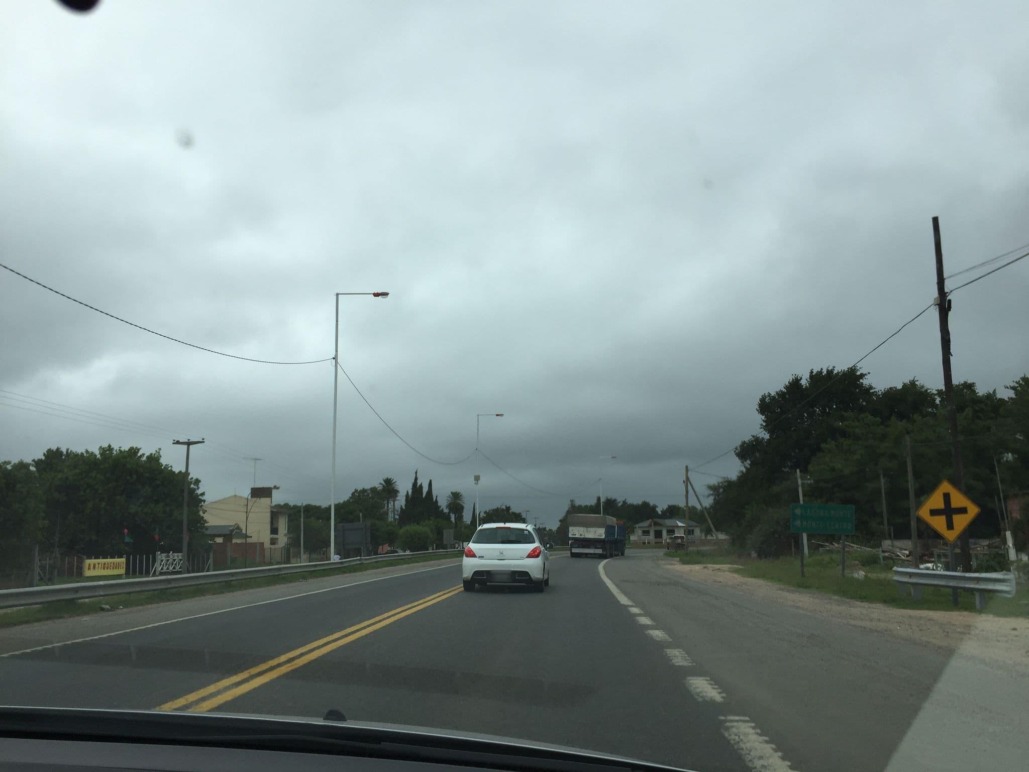 Street view near Hotel California, San Miguel del Monte — © nicolas17 (CC BY-SA · Mapillary)