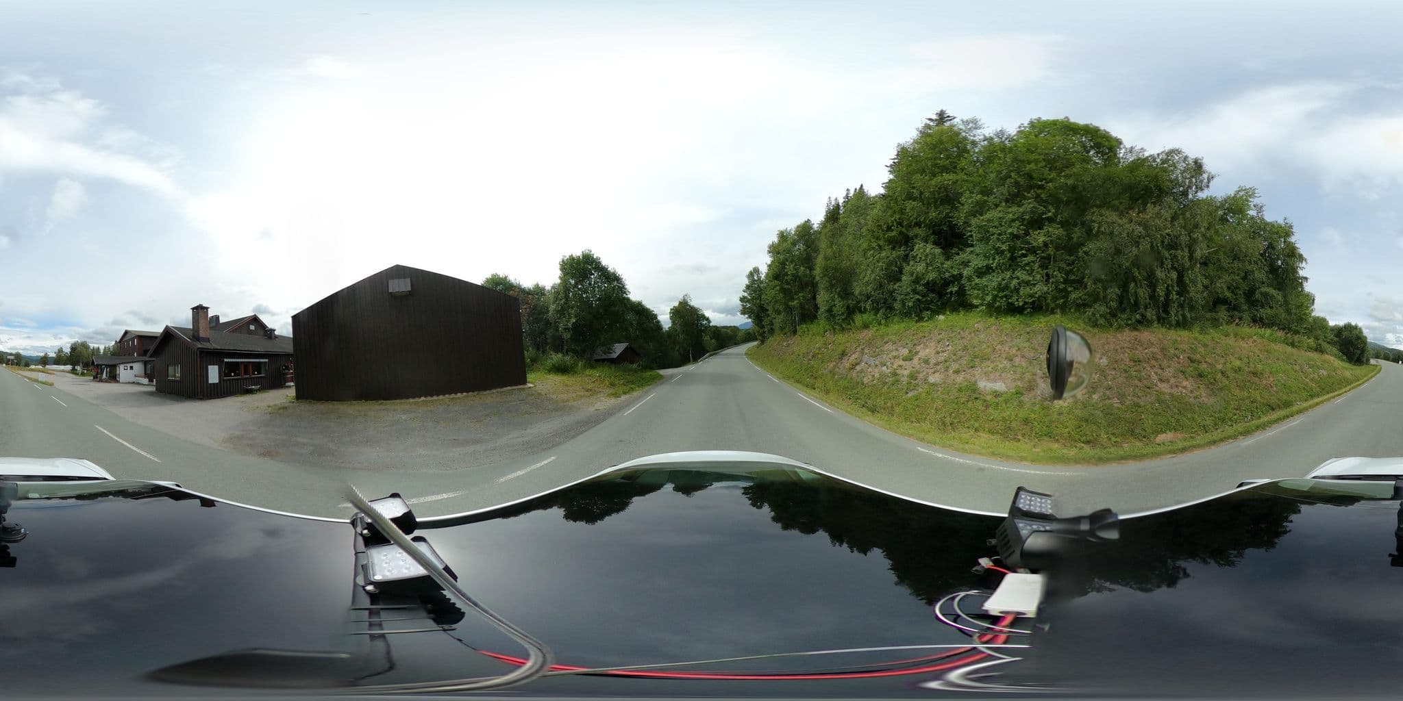 Street view near Austbø hotell, Rjukan — © catoandersen (CC BY-SA · Mapillary)