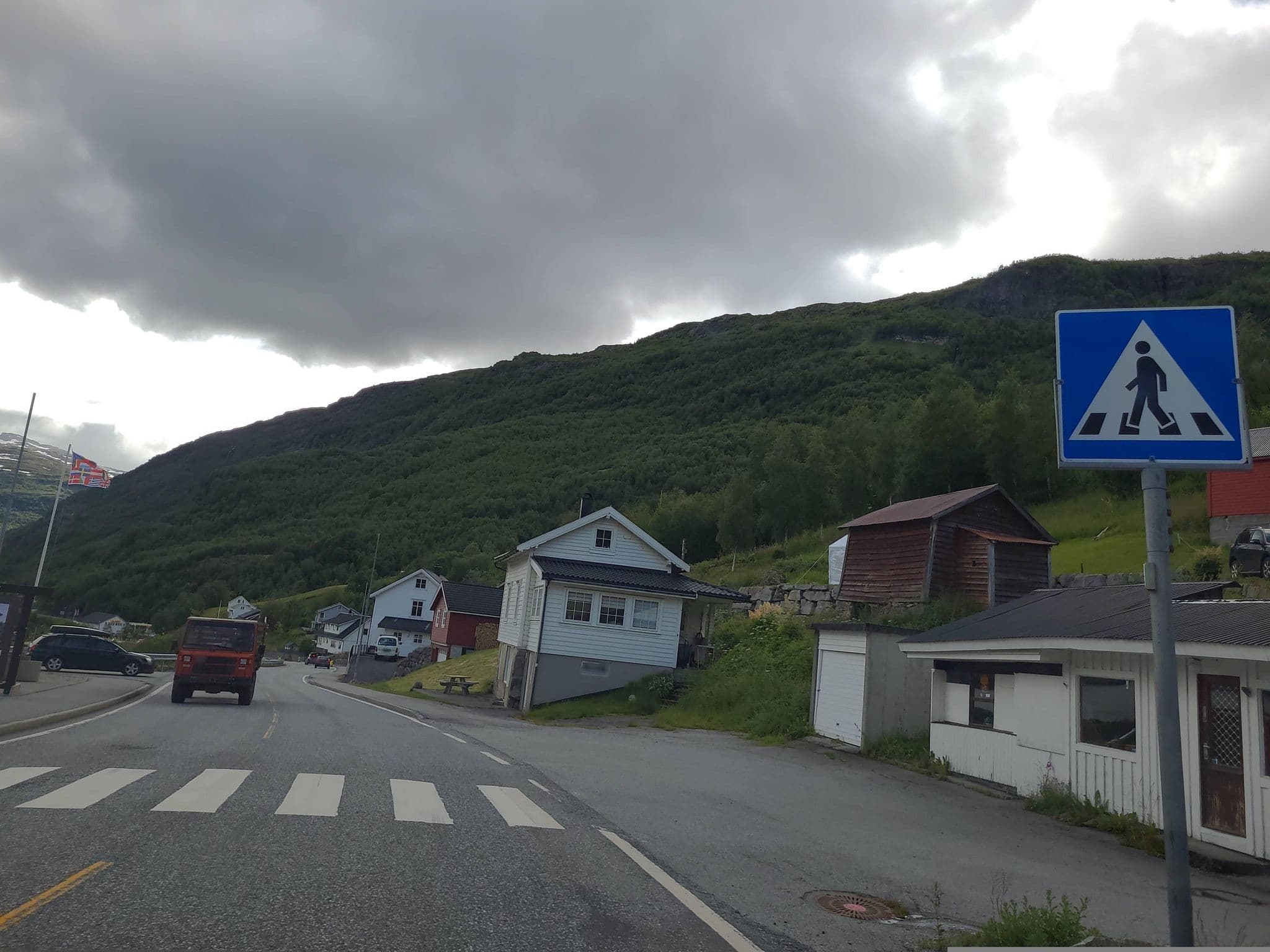 Street view near Røldal Overnatting, Odda — © jopparn2 (CC BY-SA · Mapillary)