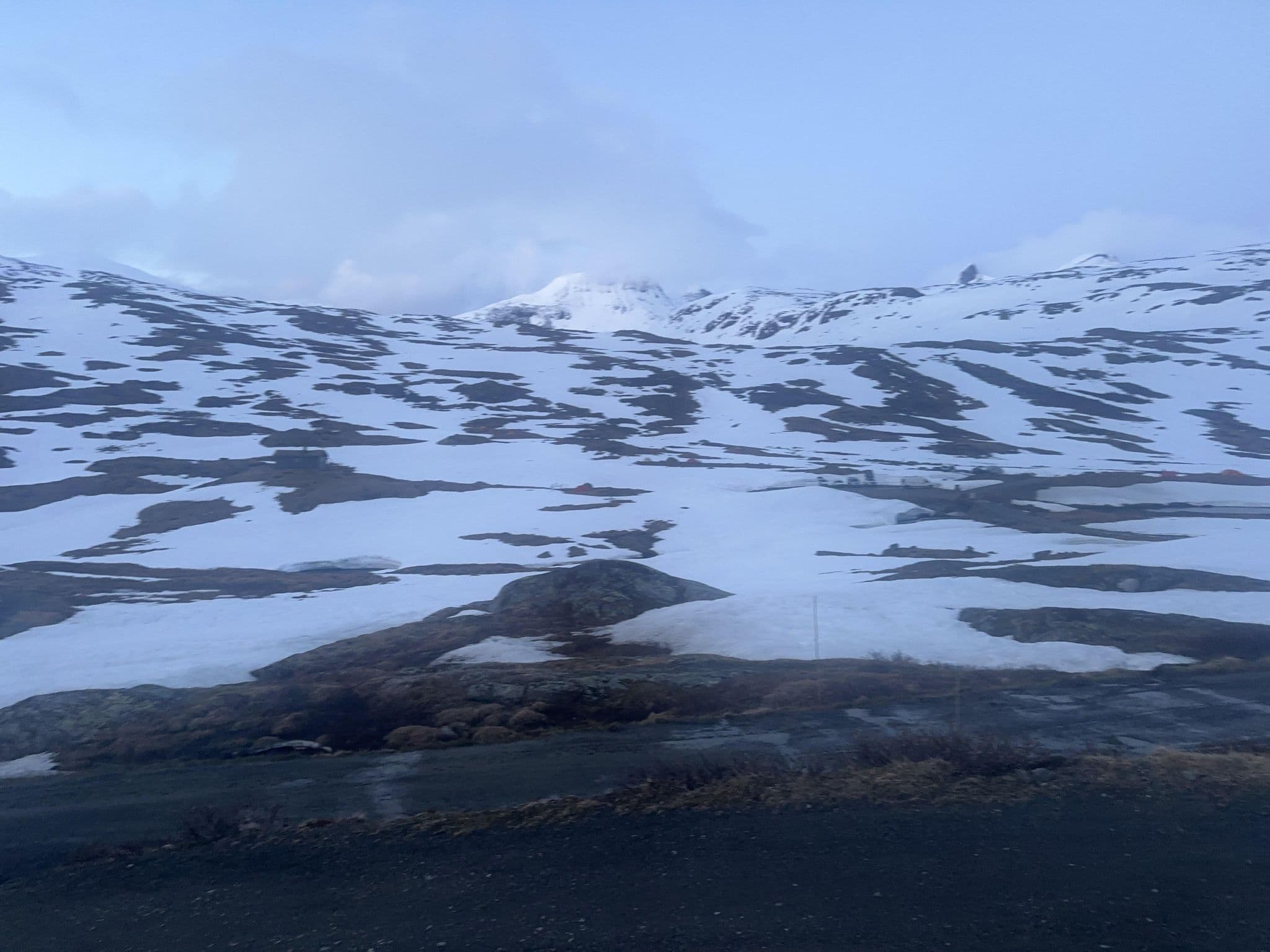 Street view near Krossbu, Farnes — © heigre (CC BY-SA · Mapillary)