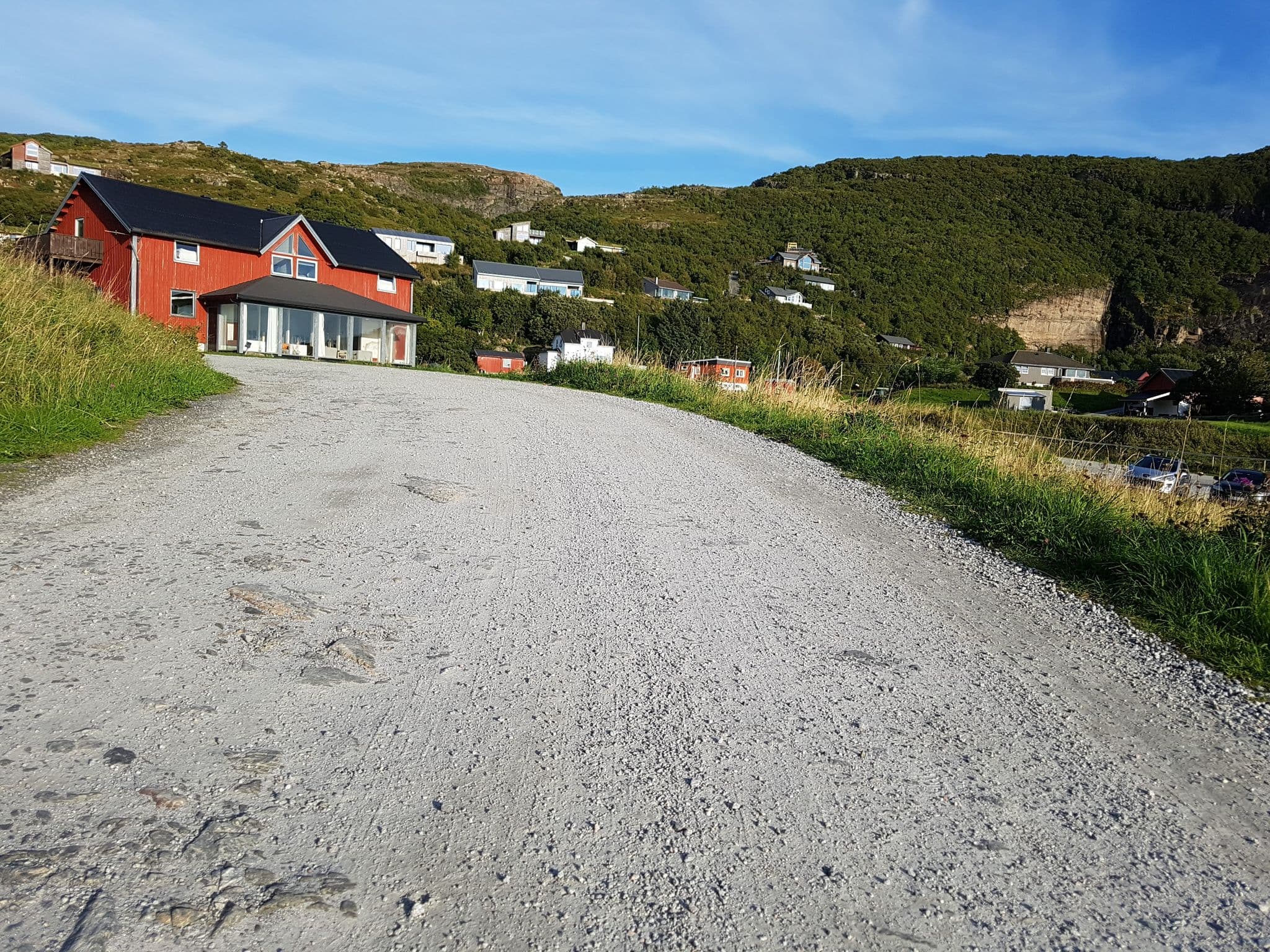 Street view near The world map room, Å i Åfjord — © pbb (CC BY-SA · Mapillary)