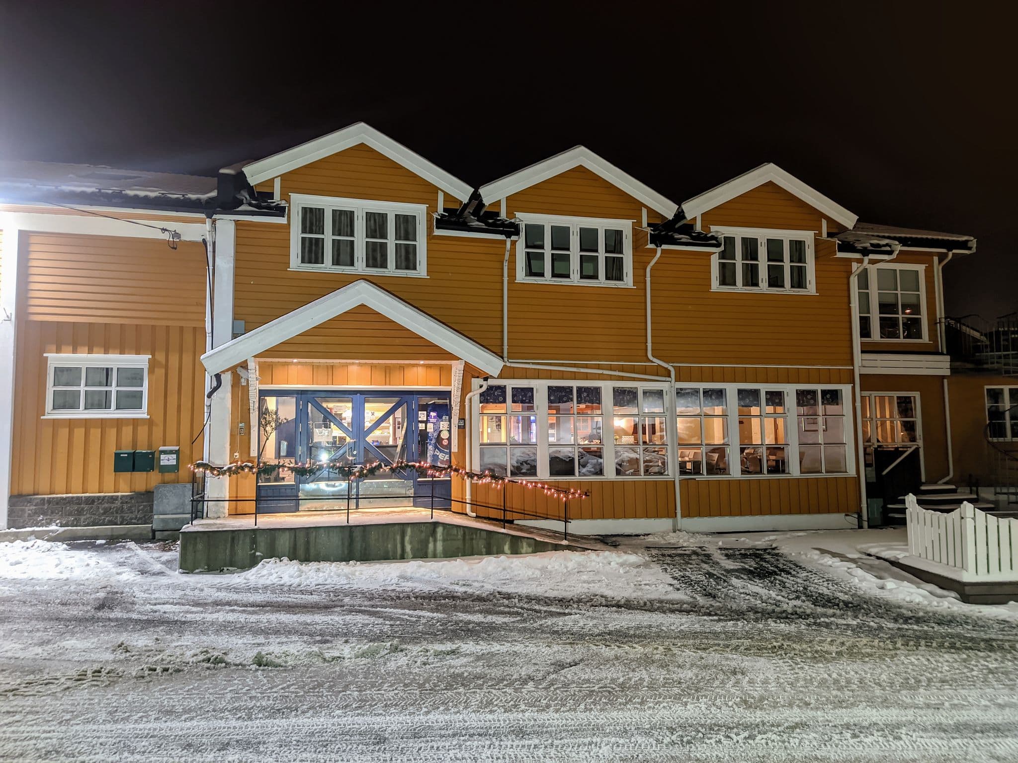 Street view near Kragerø Sportell & Appartements, Kragerø — © km2bp (CC BY-SA · Mapillary)