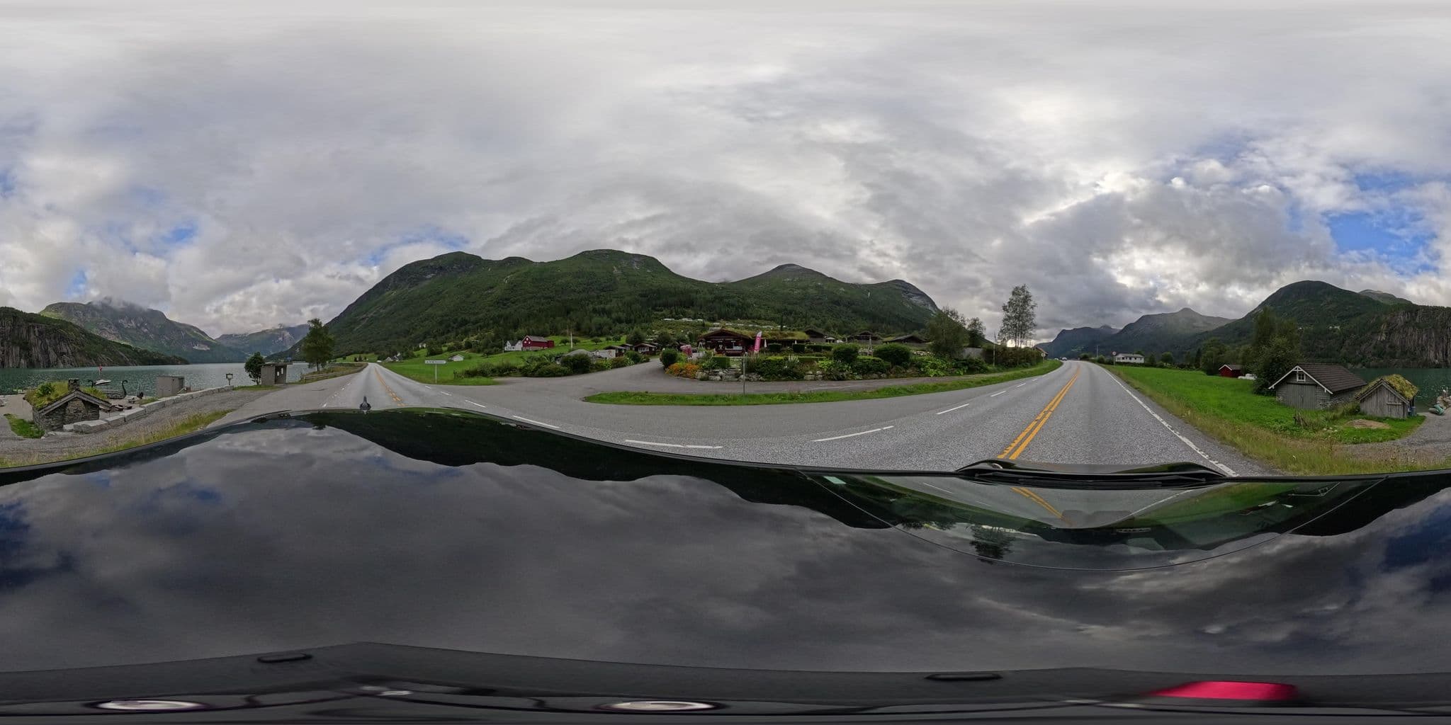 Street view near Strynsvatn Camping, Stryn — © yannakis (CC BY-SA · Mapillary)