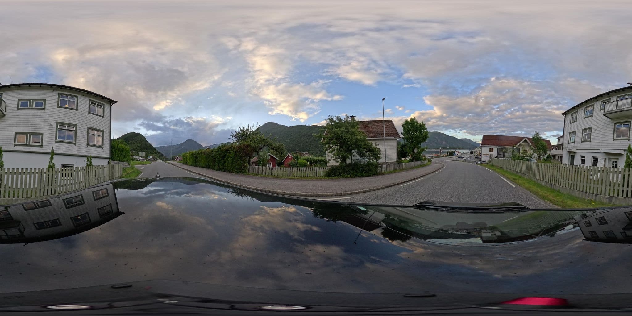 Street view near Thuegården, Hermansverk — © yannakis (CC BY-SA · Mapillary)