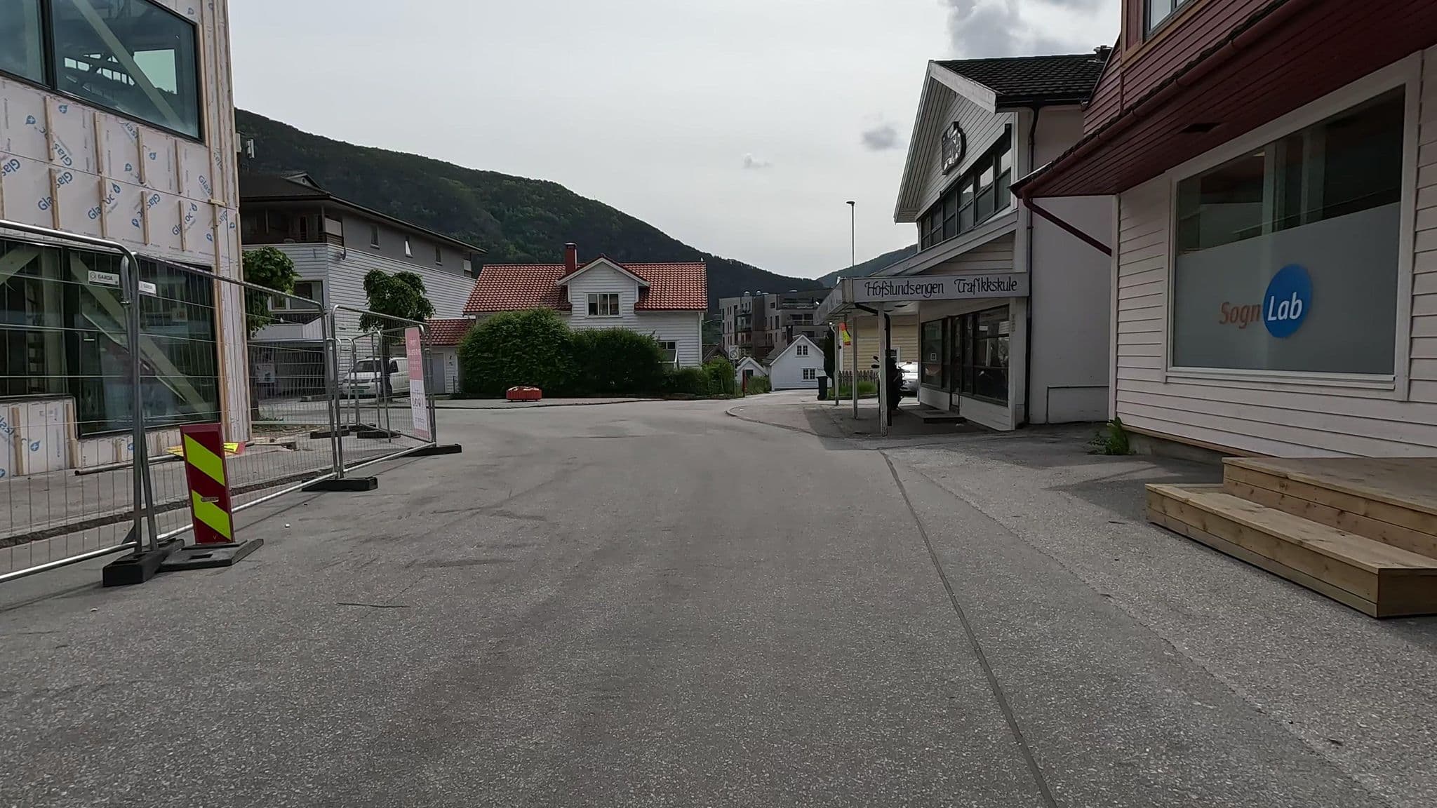 Street view near Sogndal Lodge, Sogndal — © ToreH (CC BY-SA · Mapillary)