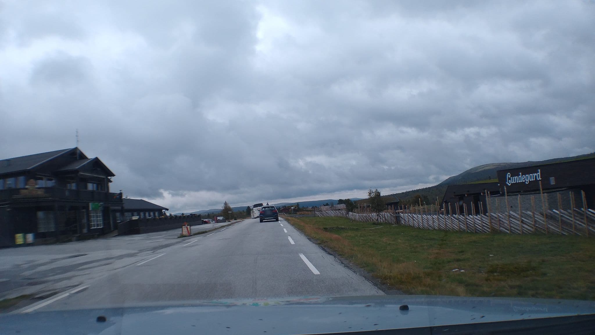 Street view near Lundegard, Vinstra — © jatro (CC BY-SA · Mapillary)